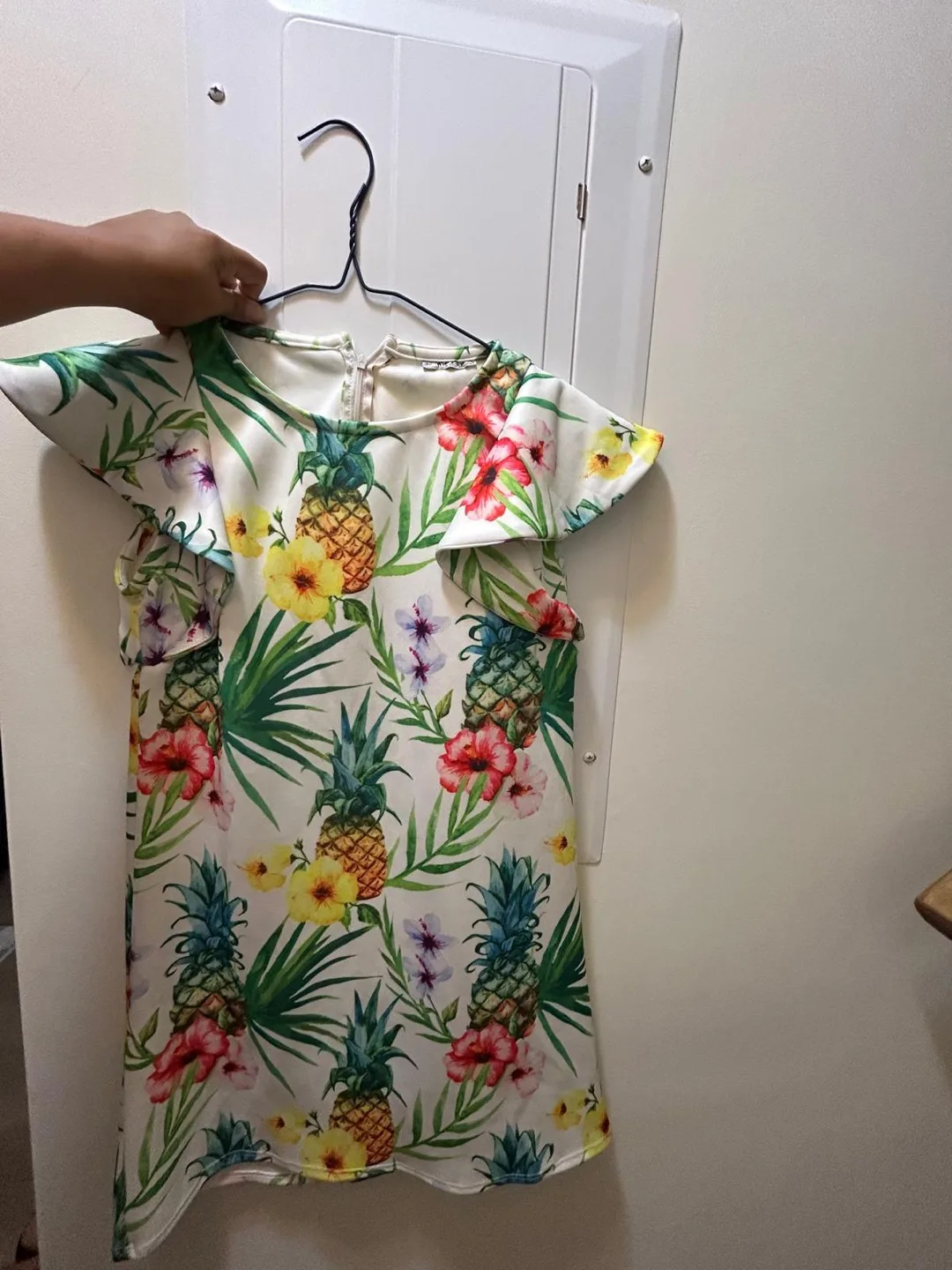 Assorted Women's Dresses image indicator(3)