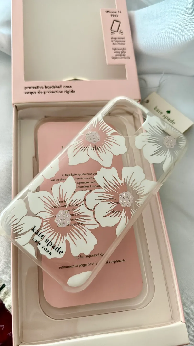 Kate Spade iPhone 11 Pro Floral Case - New in Box! thumbnail