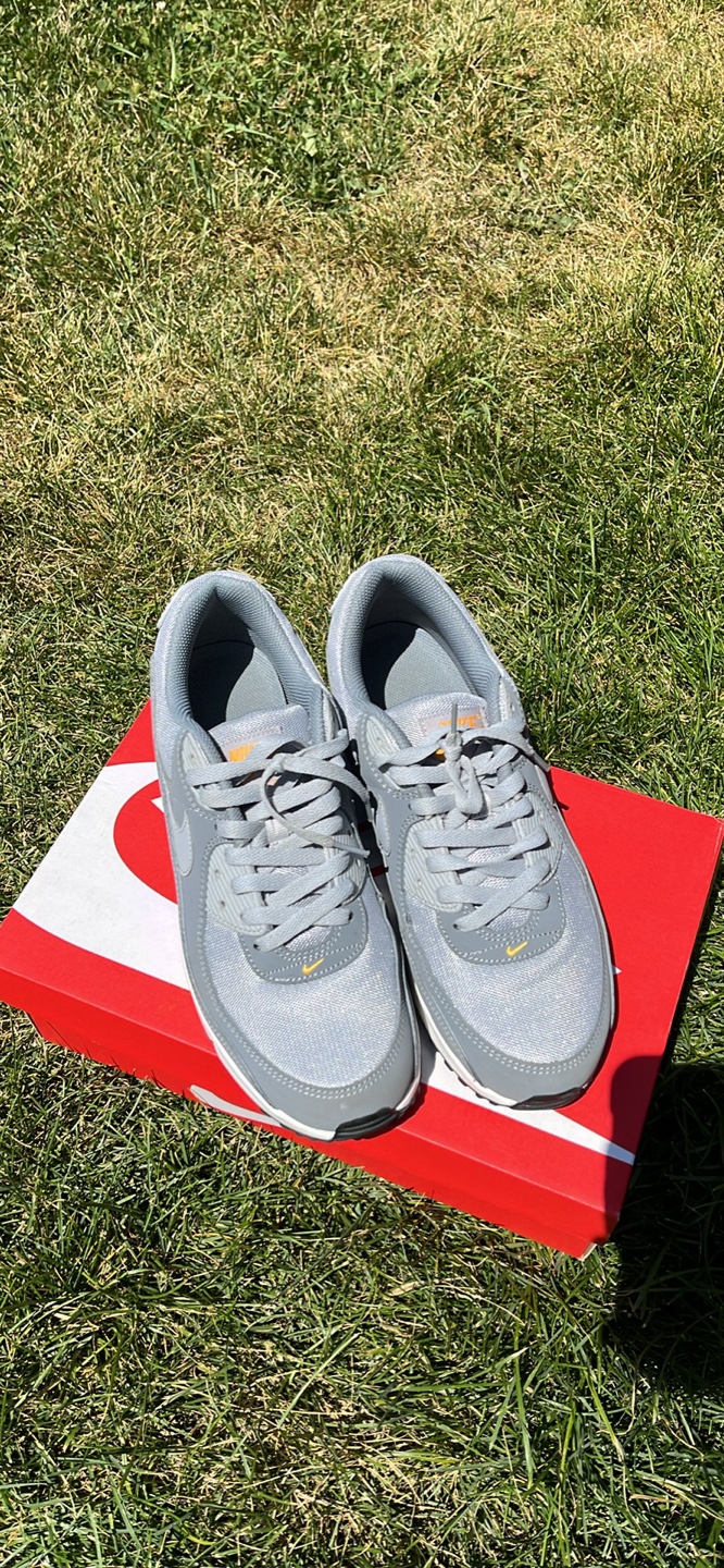 (CASH ONLY)AirMax 90, men’s Size 10, delivery with charge - photo 4