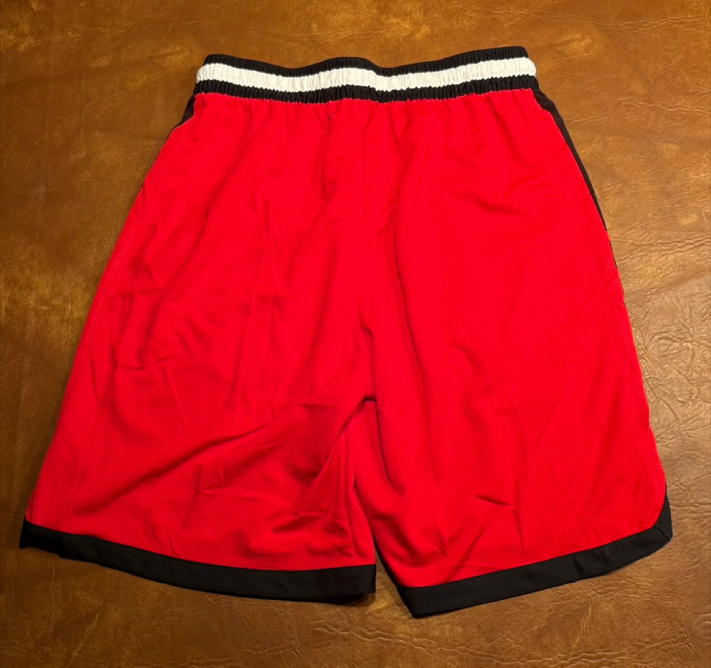 Nike Shorts image indicator(2)
