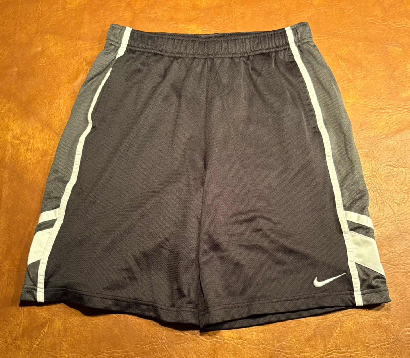 Nike Shorts image indicator(5)