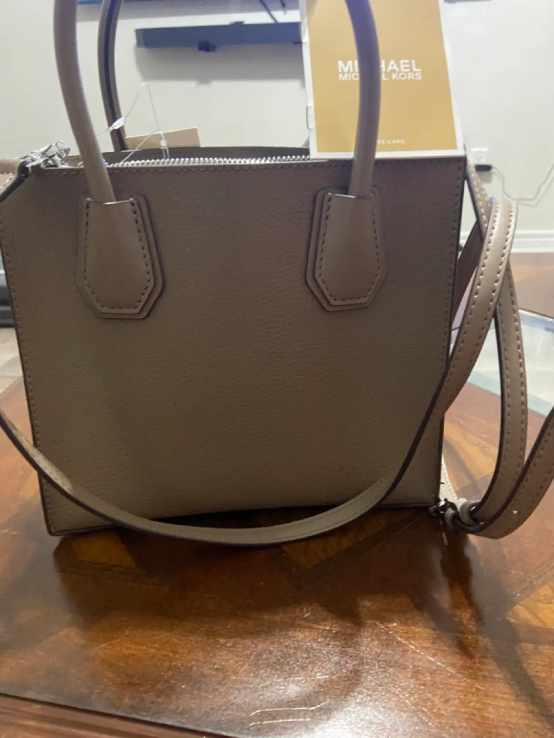 🇨🇦Michael Kors  Crossbody Bag image indicator(3)