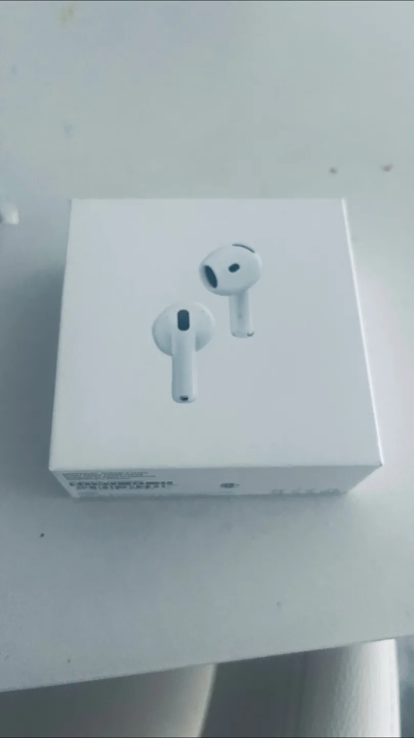 New AirPods 4 with Active Noise Cancellation thumbnail