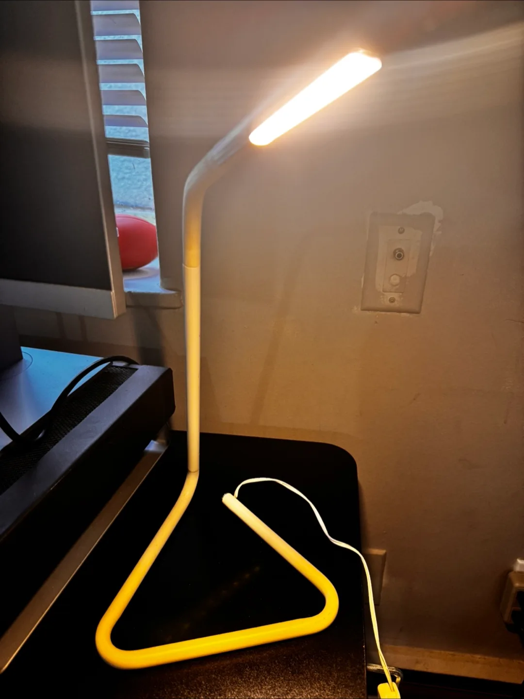 Modern White LED Desk Lamp image indicator(3)