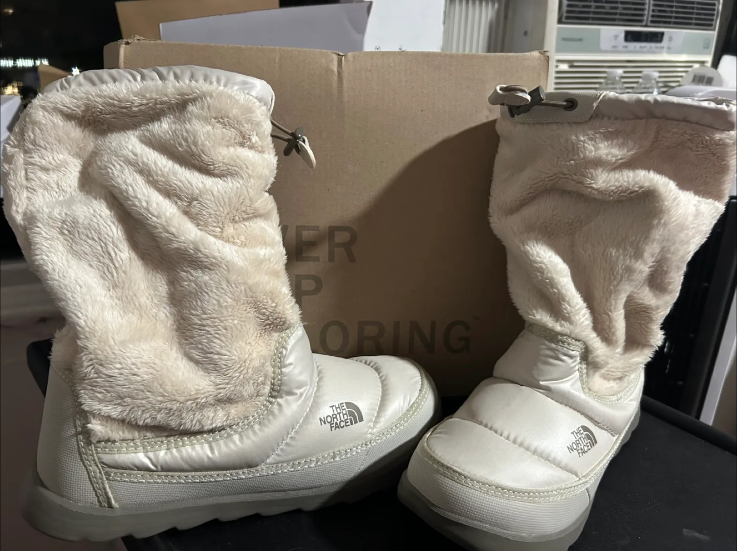 The North Face Oso Bootie Women's Size 8 thumbnail