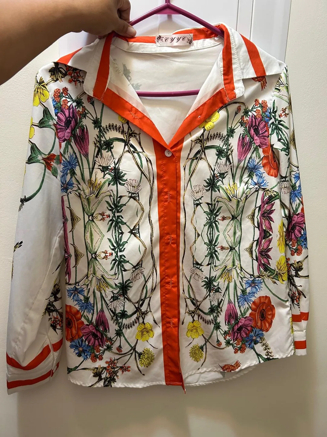 Mixed Clothing & Accessories Lot image indicator(3)