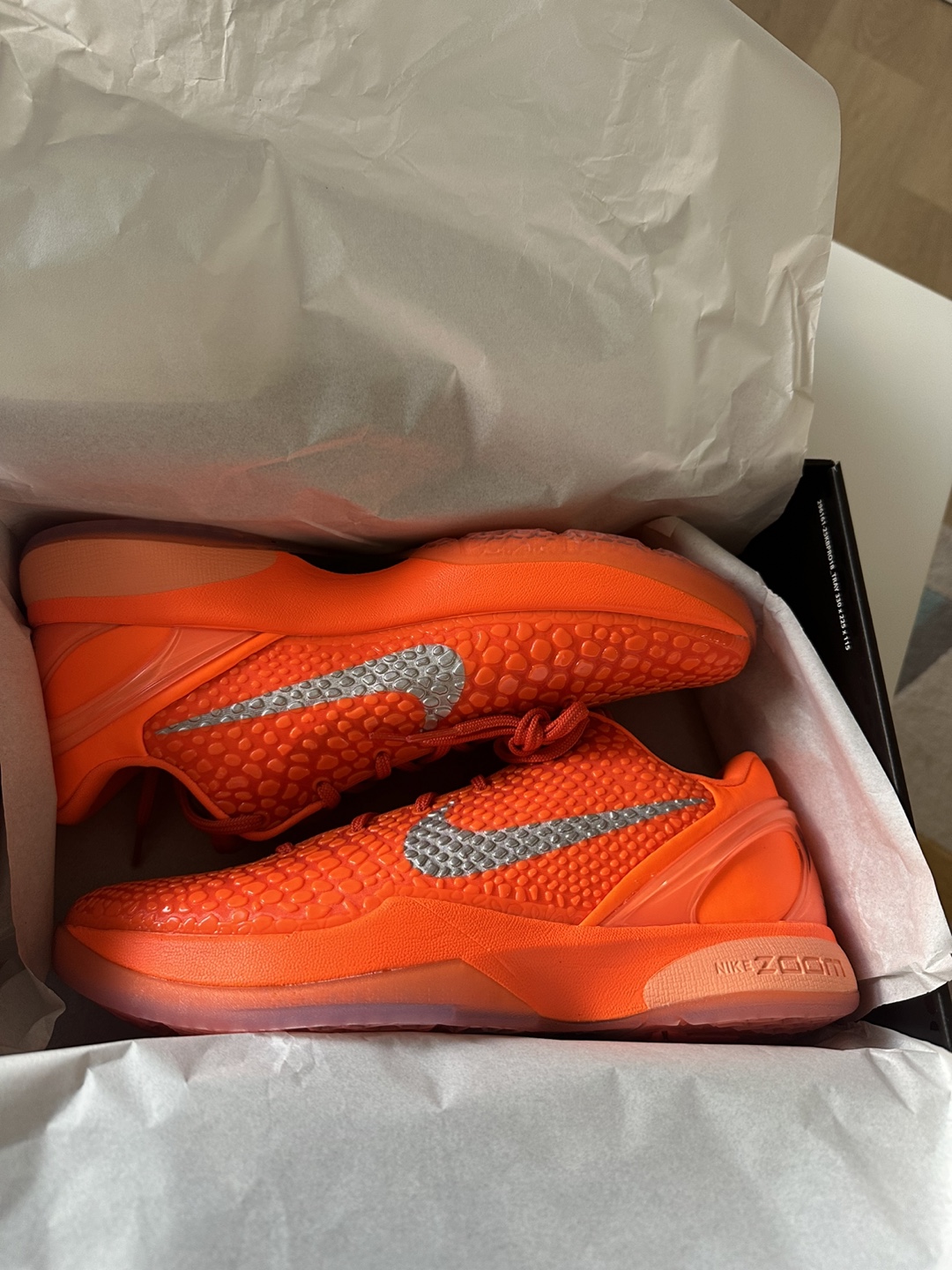 Kobe 6 total orange size 10 - photo 2