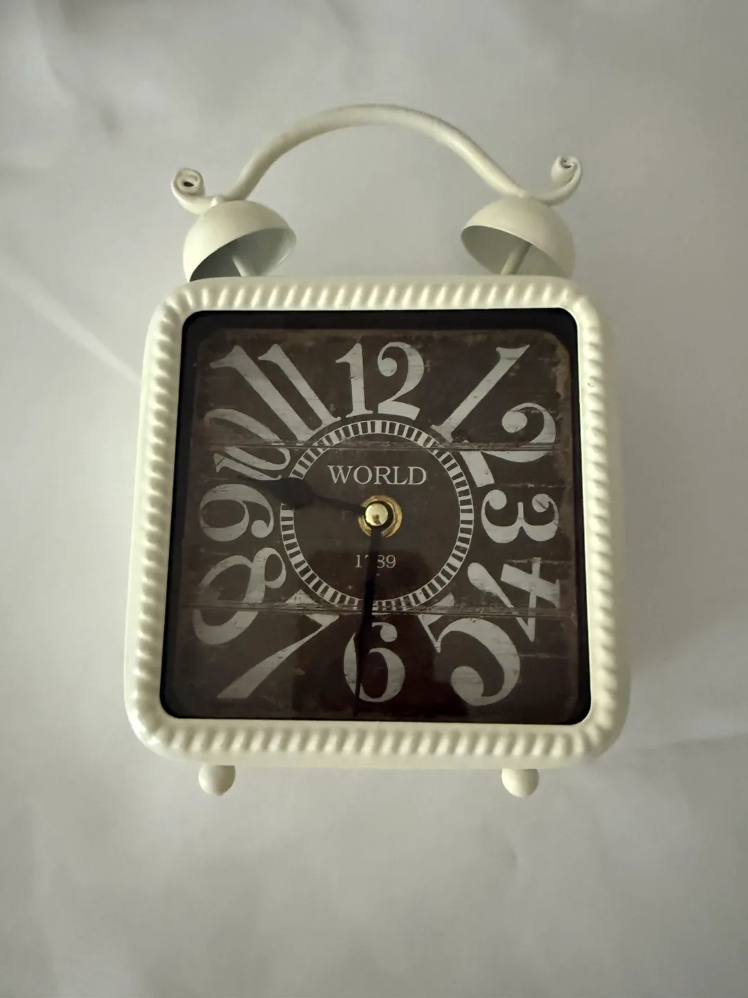 Square Twin Bell Alarm Clock - White image indicator(4)