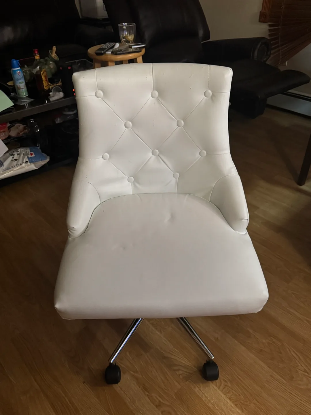 White Tufted Office Chair thumbnail