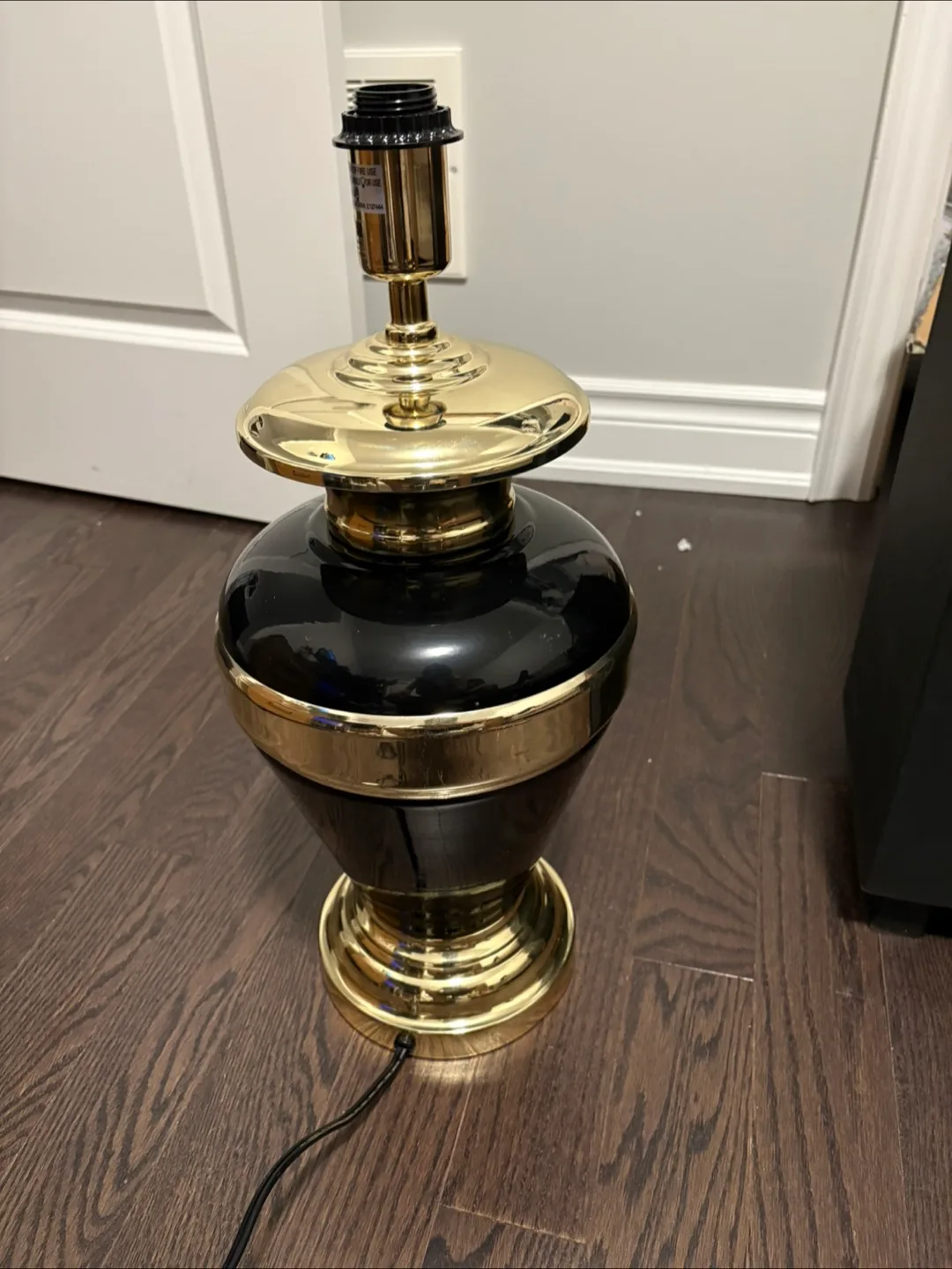 Metal Table Lamp image indicator(2)