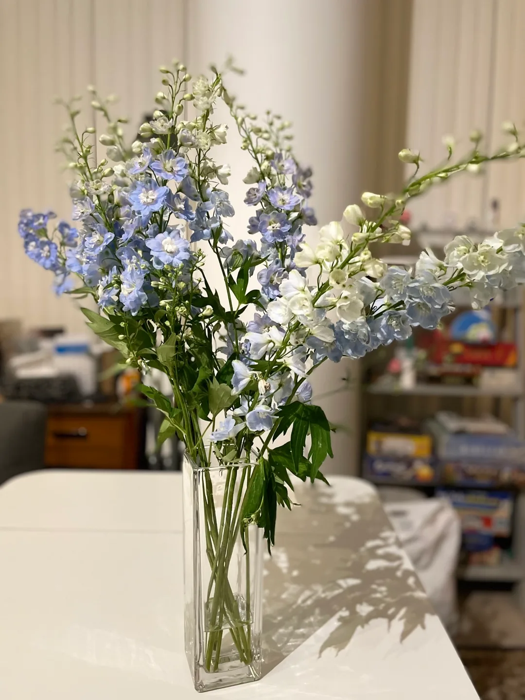 Glass vase thumbnail