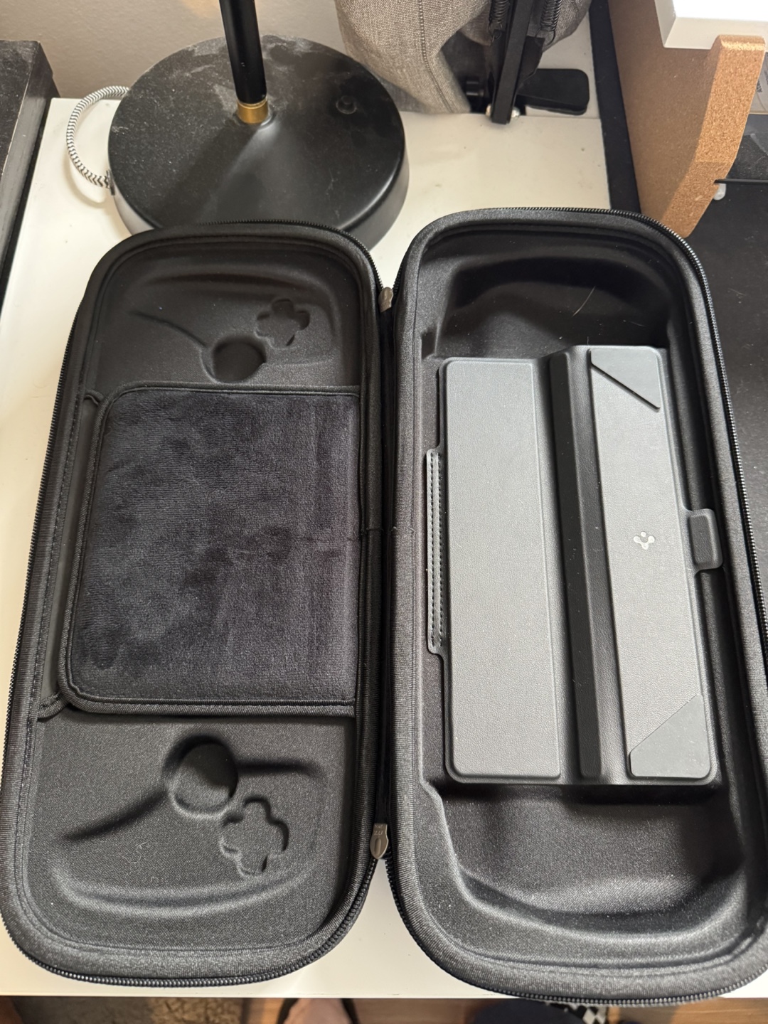 Spigen Rugged Armor Pro PS Portal Carrying Case - photo 2