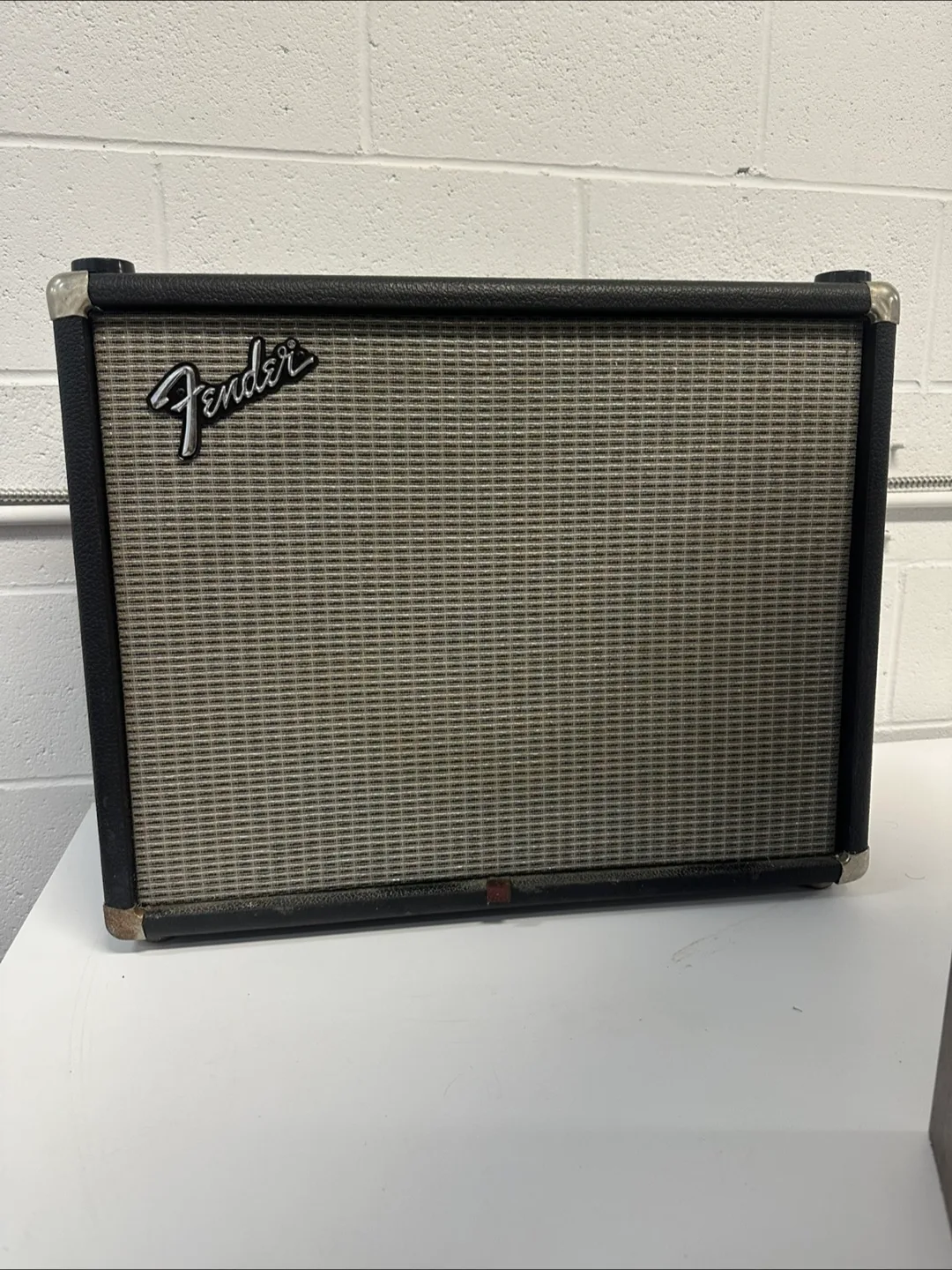 Fender GE-112 Guitar Amplifier Cabinet thumbnail