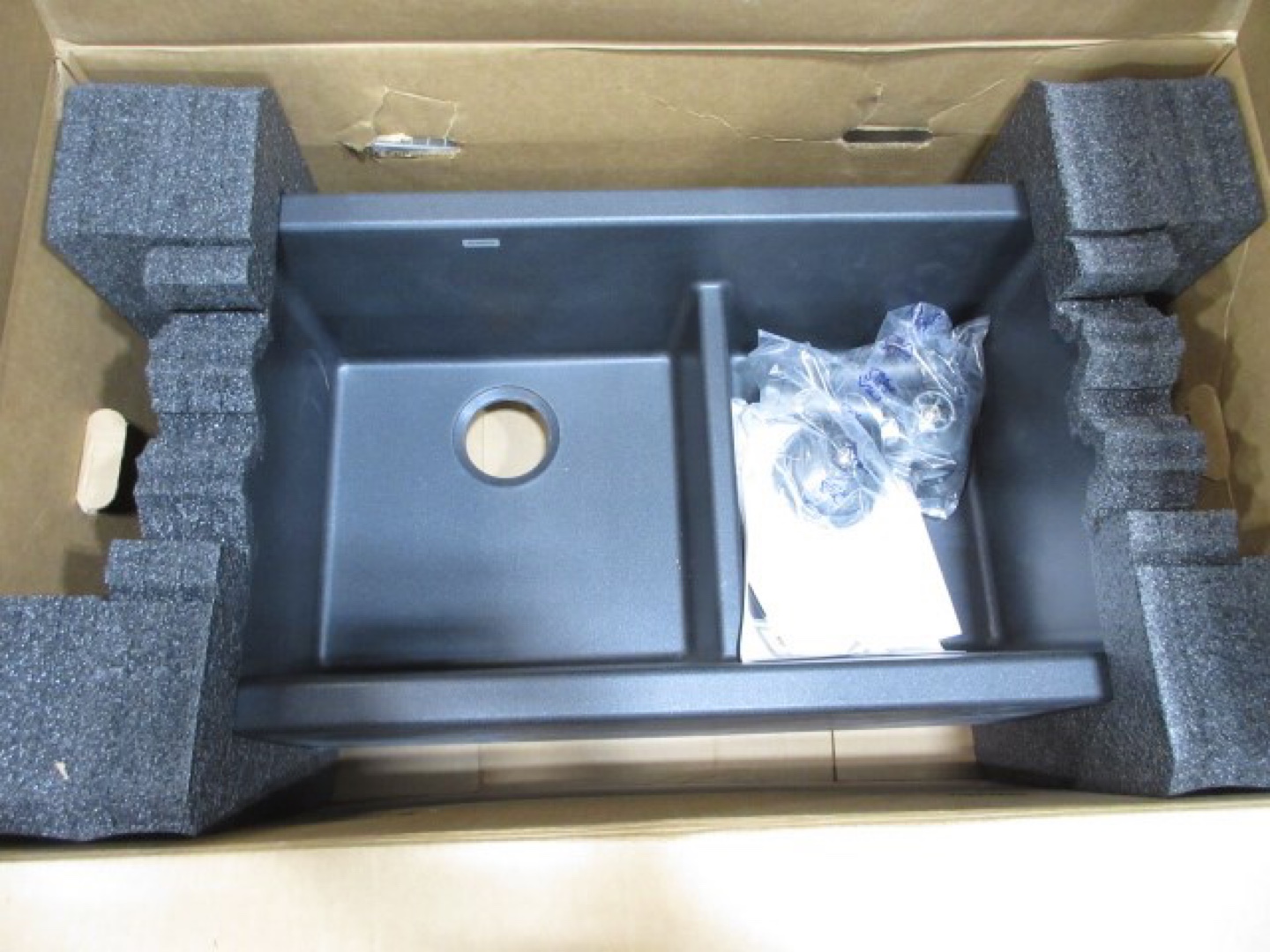 Blanco Ikon SILGRANIT 33" Farmhouse Sink - Anthracite - photo 5