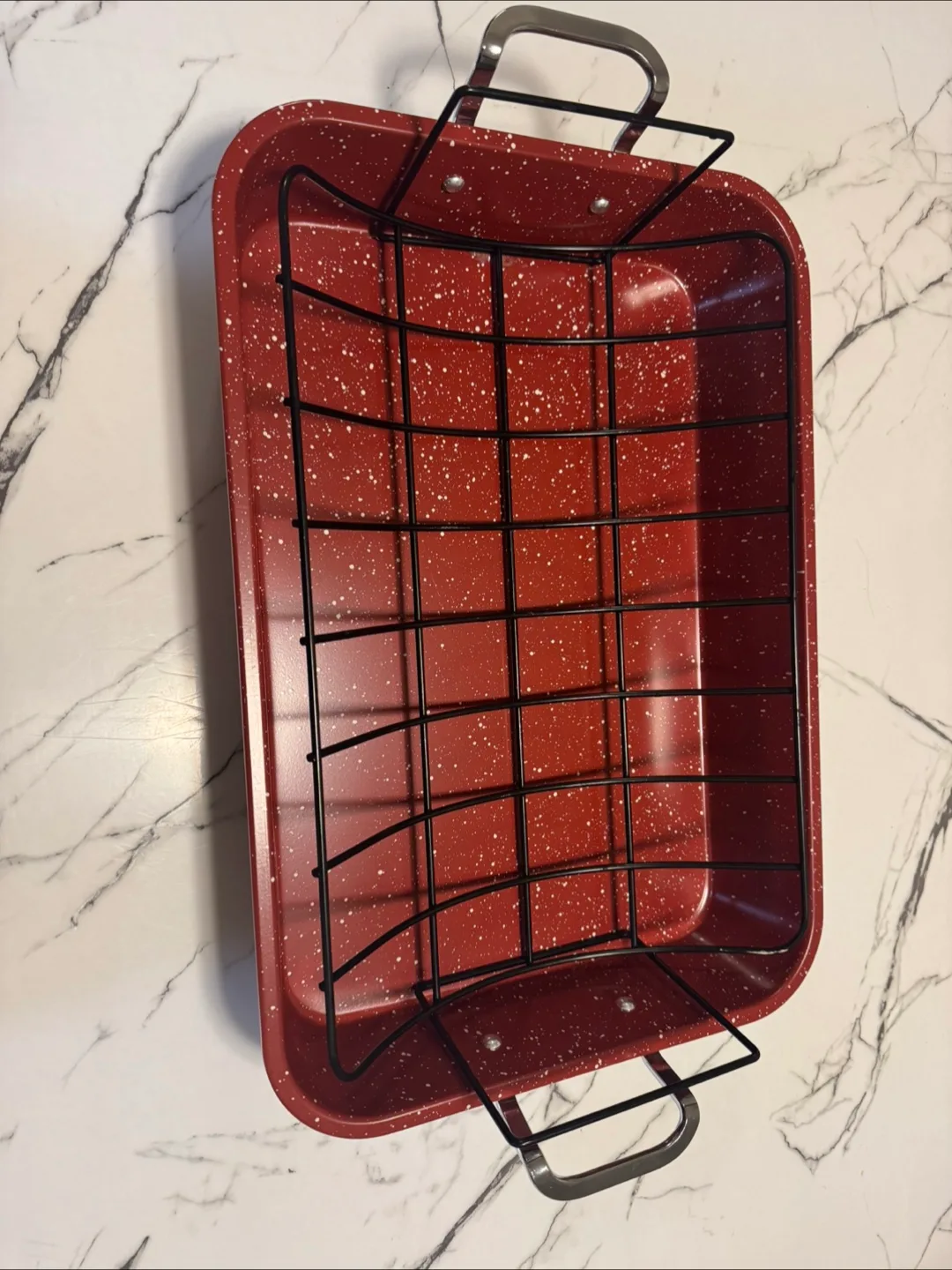 Red Speckled Roasting Pan with Rack image indicator(4)