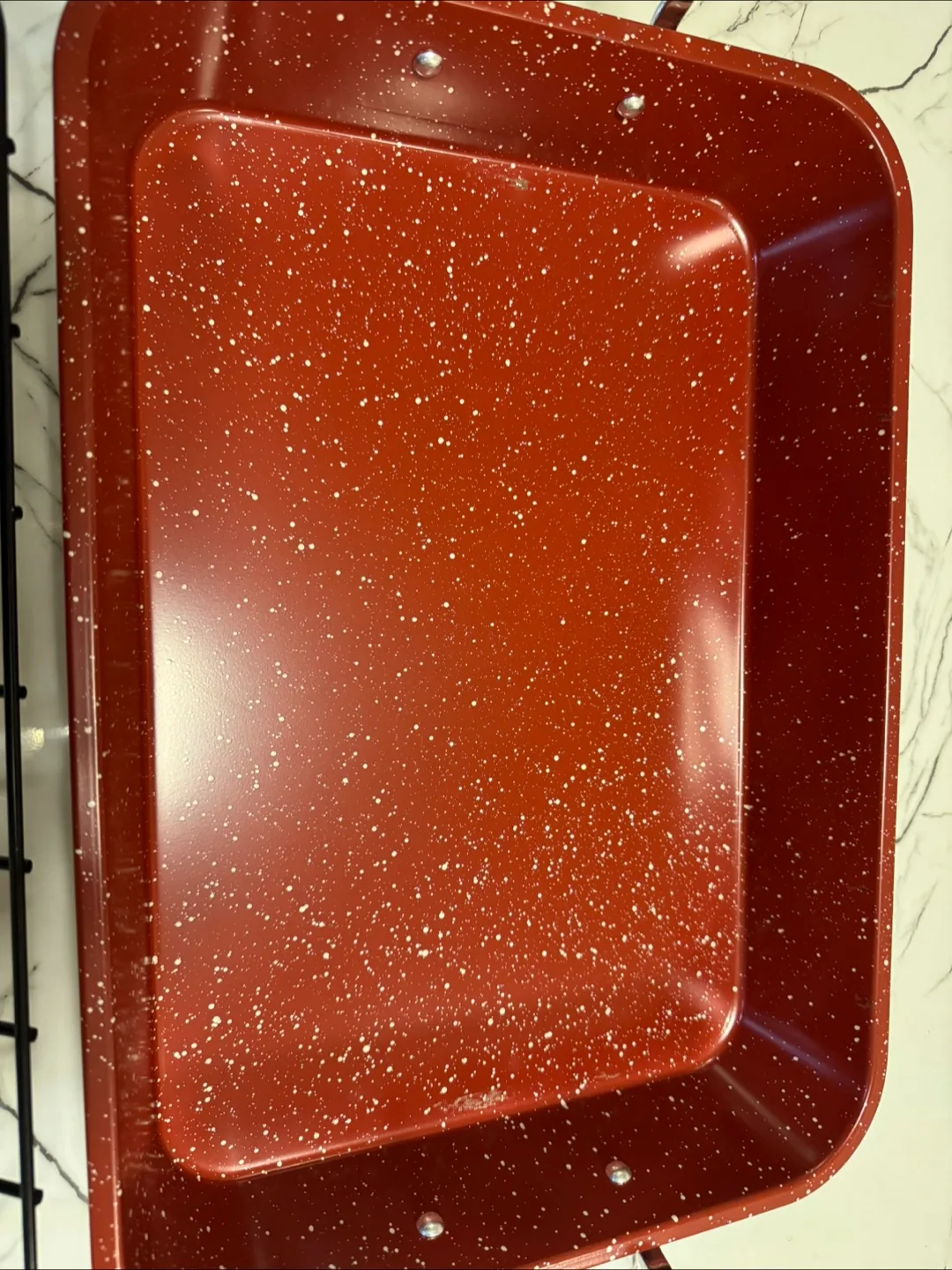 Red Speckled Roasting Pan with Rack image indicator(7)