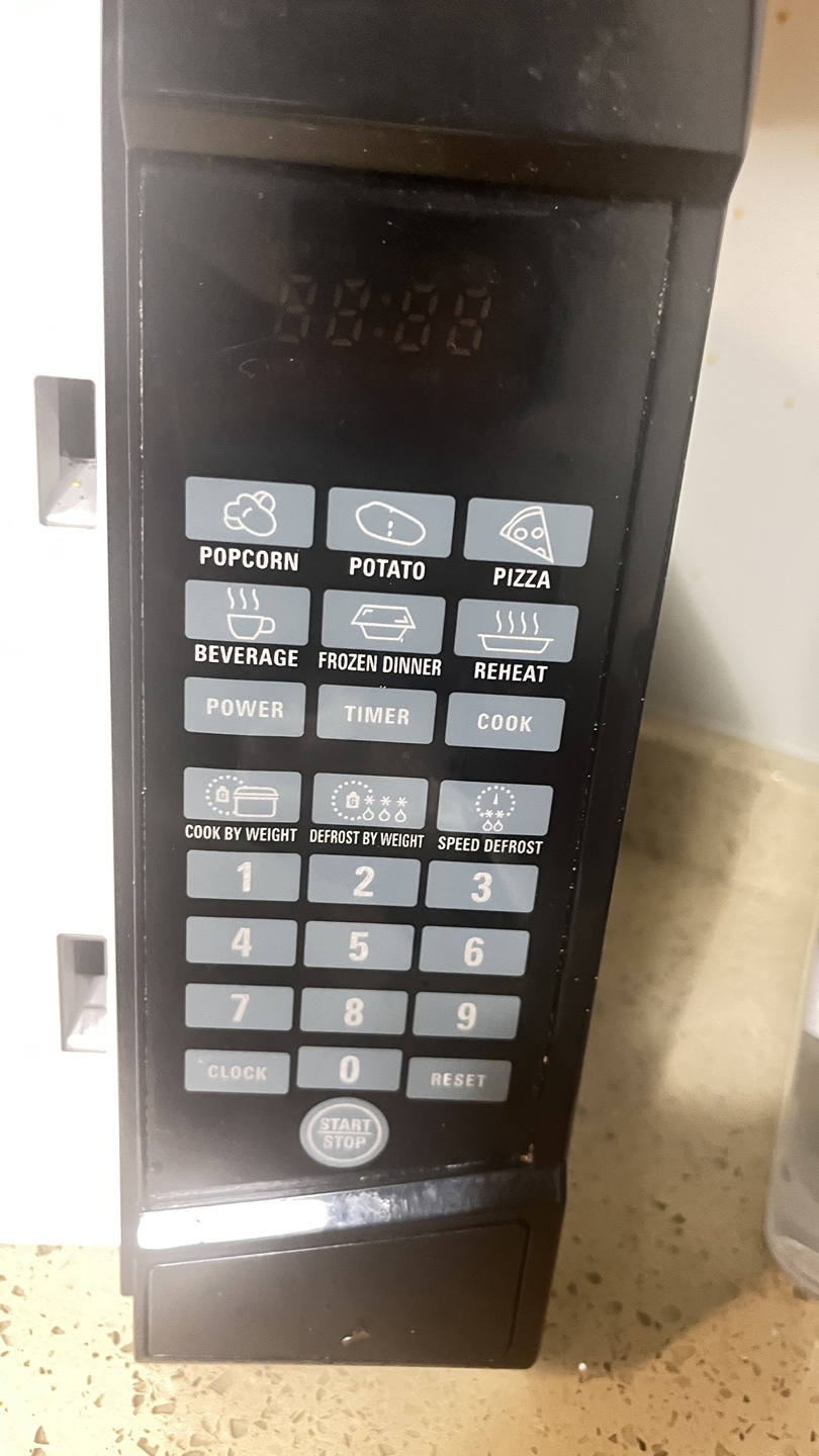 RCA Microwave - Black - photo 3