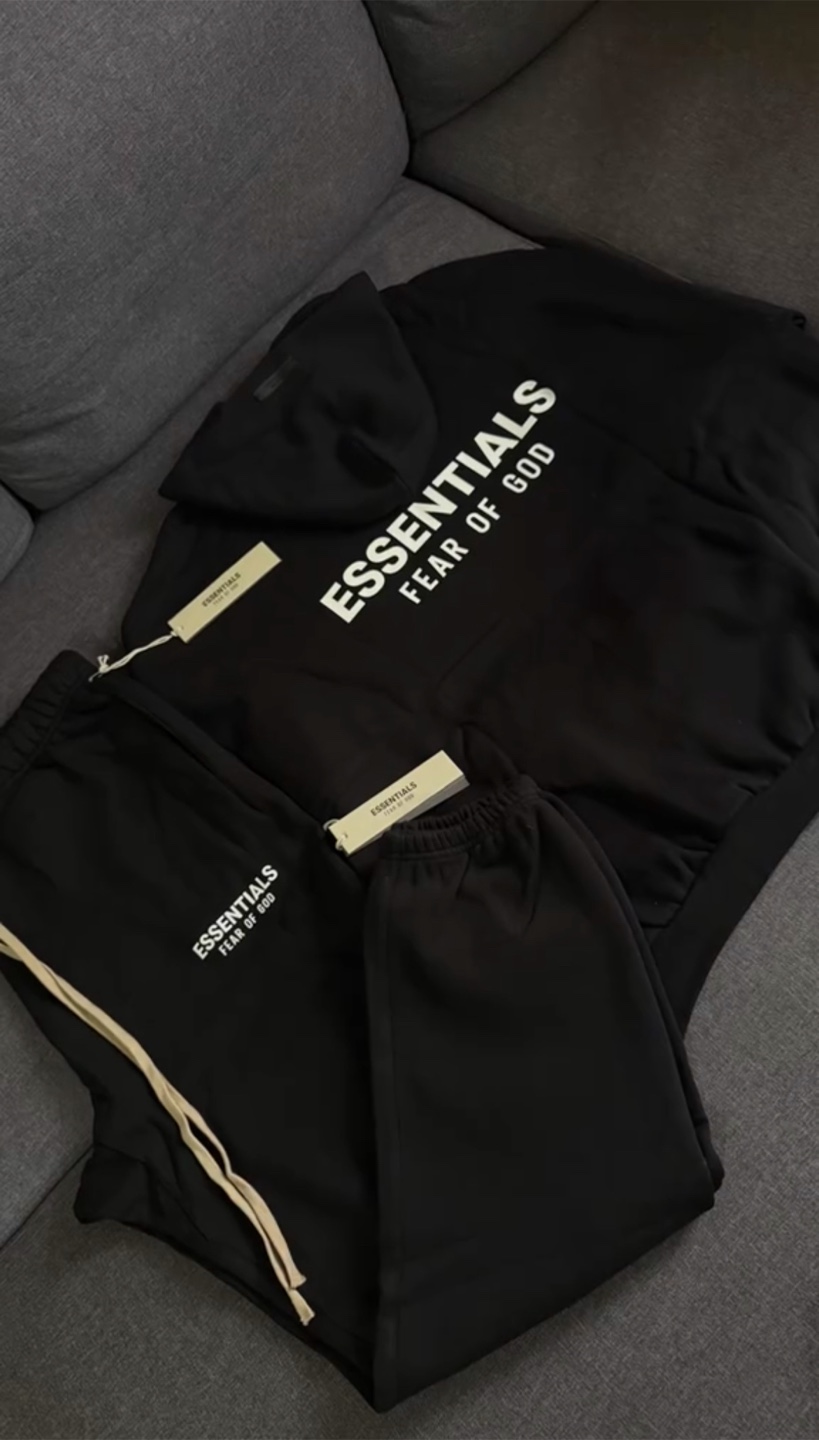 Essentials fw24 tracksuit