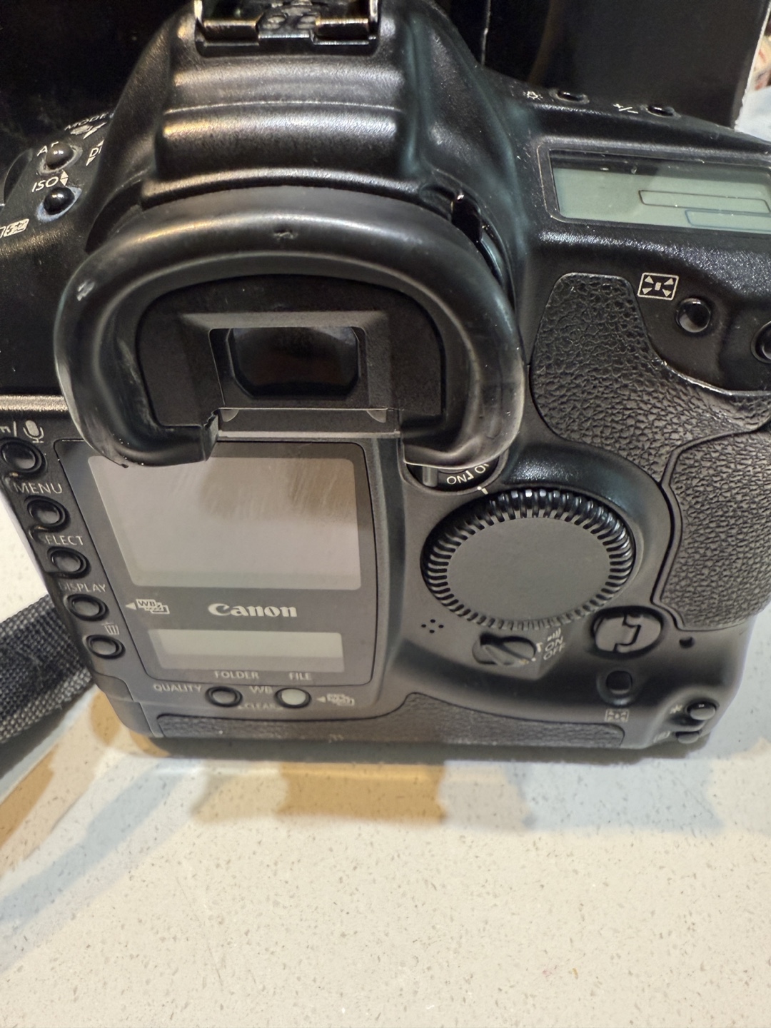 Canon EOS-1Ds Digital Camera with 50mm Lens - photo 3