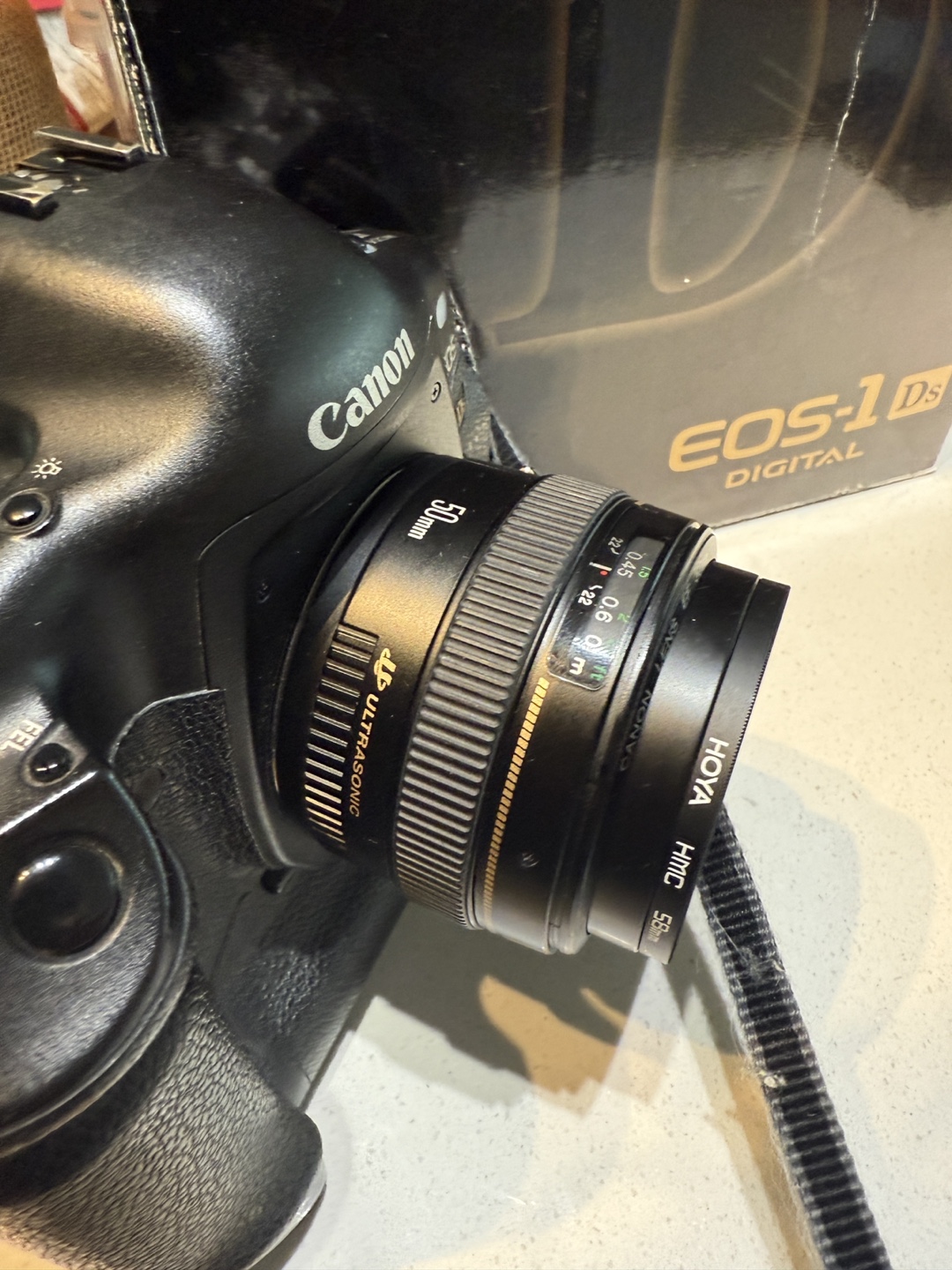 Canon EOS-1Ds Digital Camera with 50mm Lens - photo 2