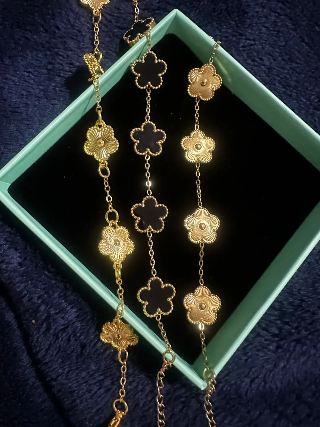 Van Cleef & Arpels Alhambra Gold Necklace thumbnail