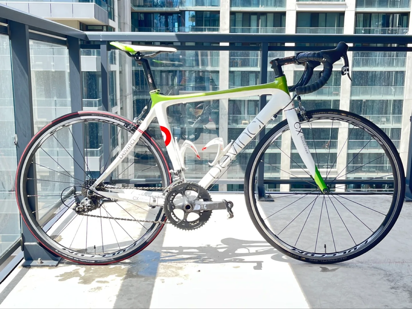 Full Carbon Road Bike - Devinci CX thumbnail