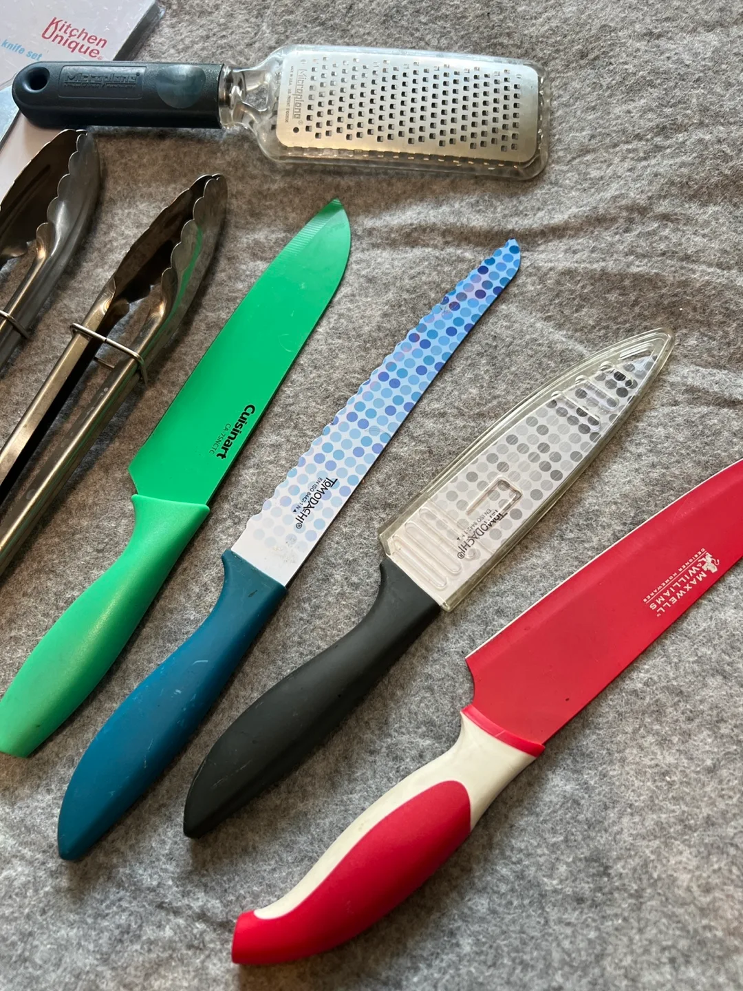 Kitchen Unique Knife Set & Kitchen Tools image indicator(3)