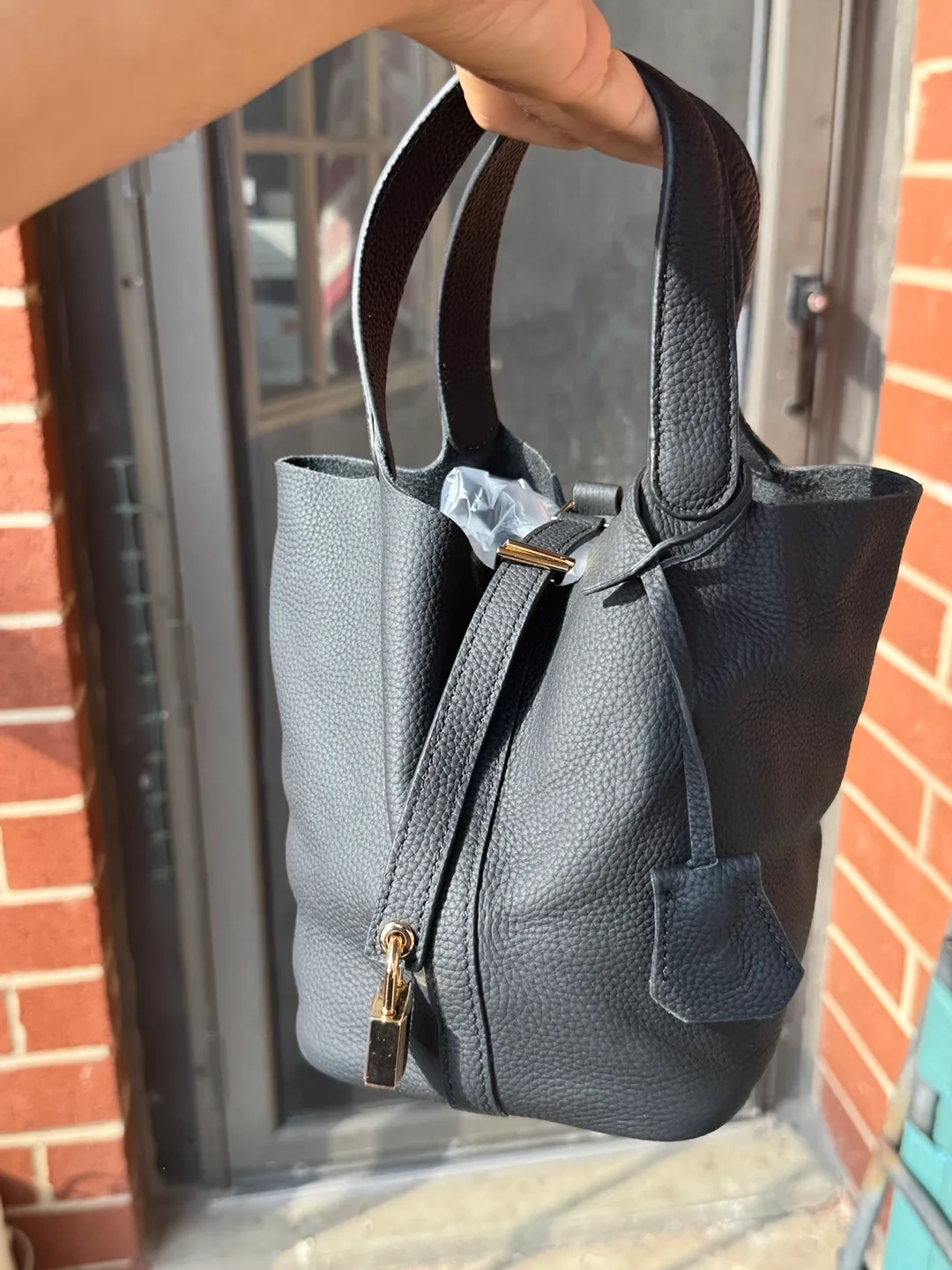 Phoinikas Cowhide Bucket Bag - Black image indicator(4)