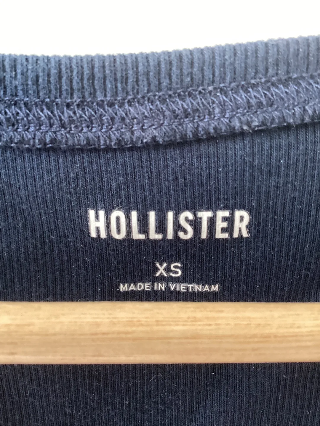 Hollister XS Top - Navy Blue image indicator(2)