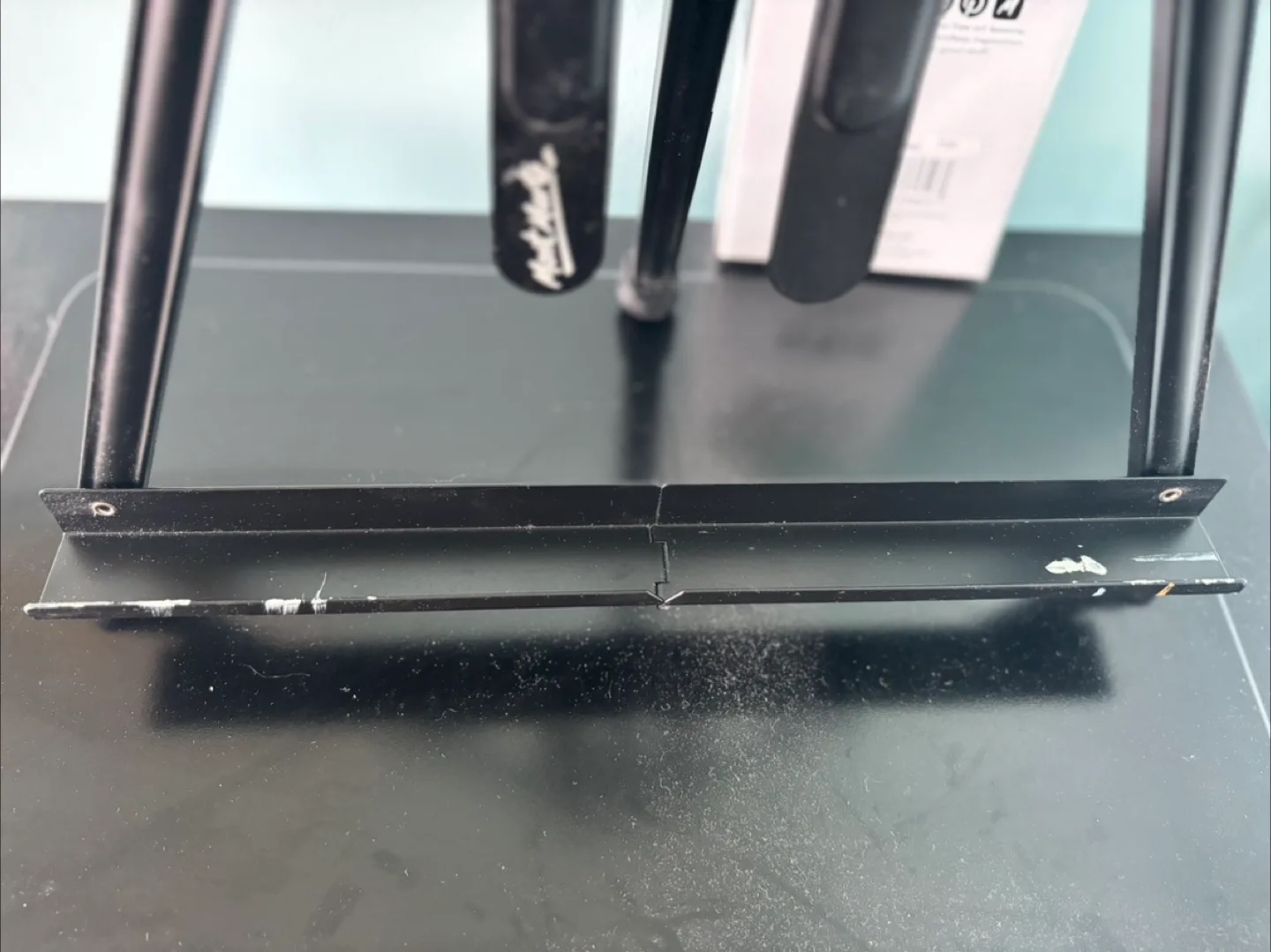 Mont Marte Tabletop Easel with Wings Signature image indicator(8)