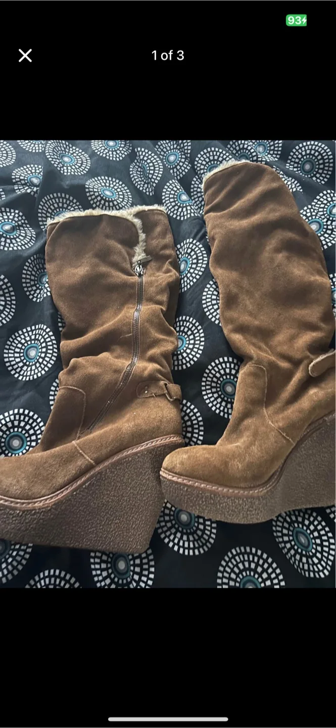 Bndle Brown Suede Wedge Boots - Size 10M thumbnail