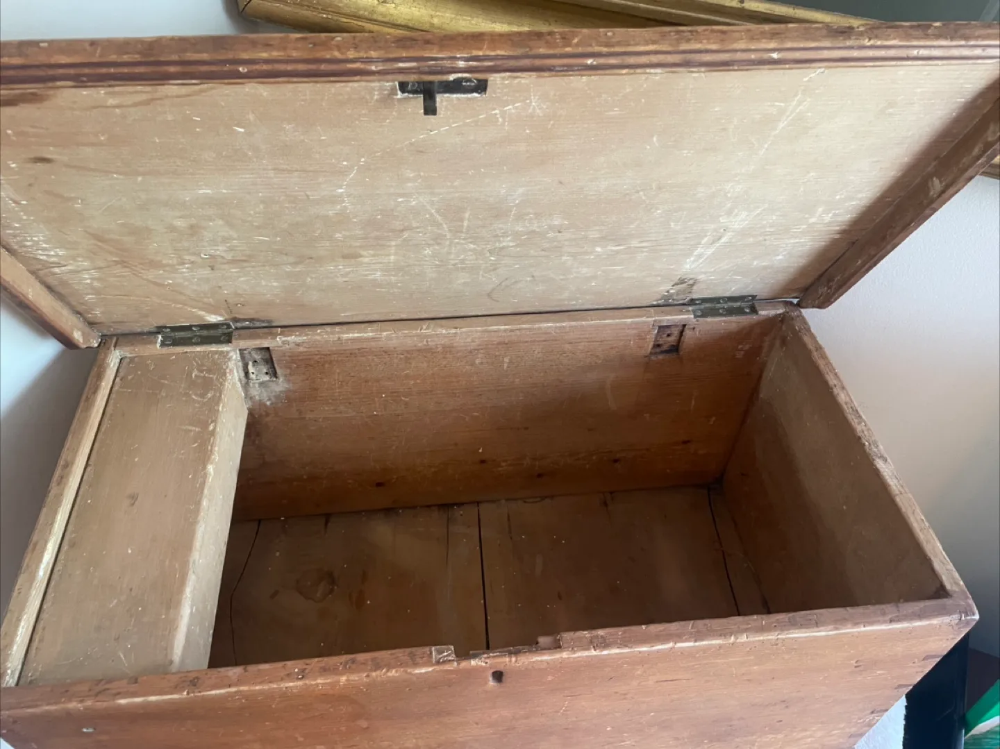 Antique early 1900’s Pine Blanket Box image indicator(6)