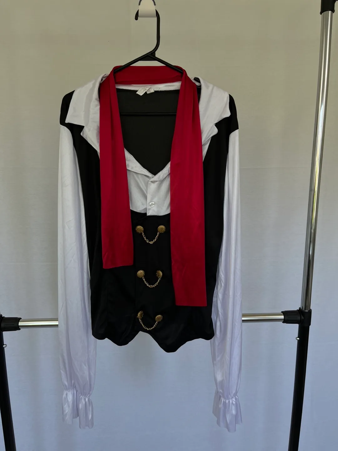 Men’s Vampire Costume thumbnail