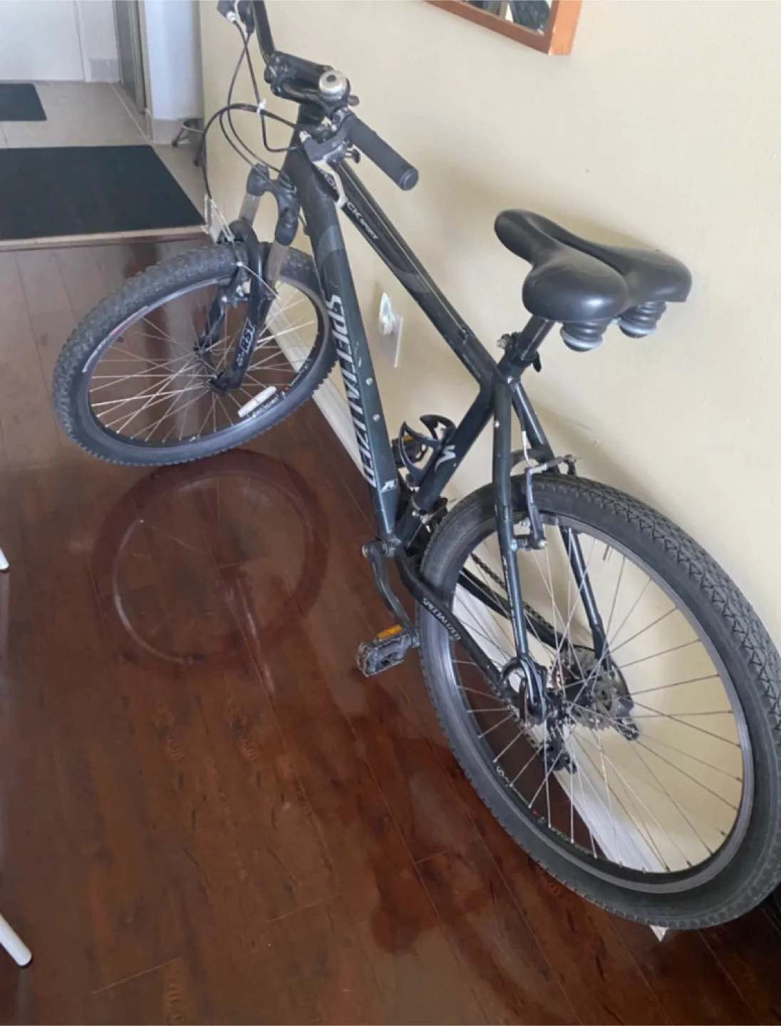 Specialized Hardrock Sport Mountain Bike image indicator(4)