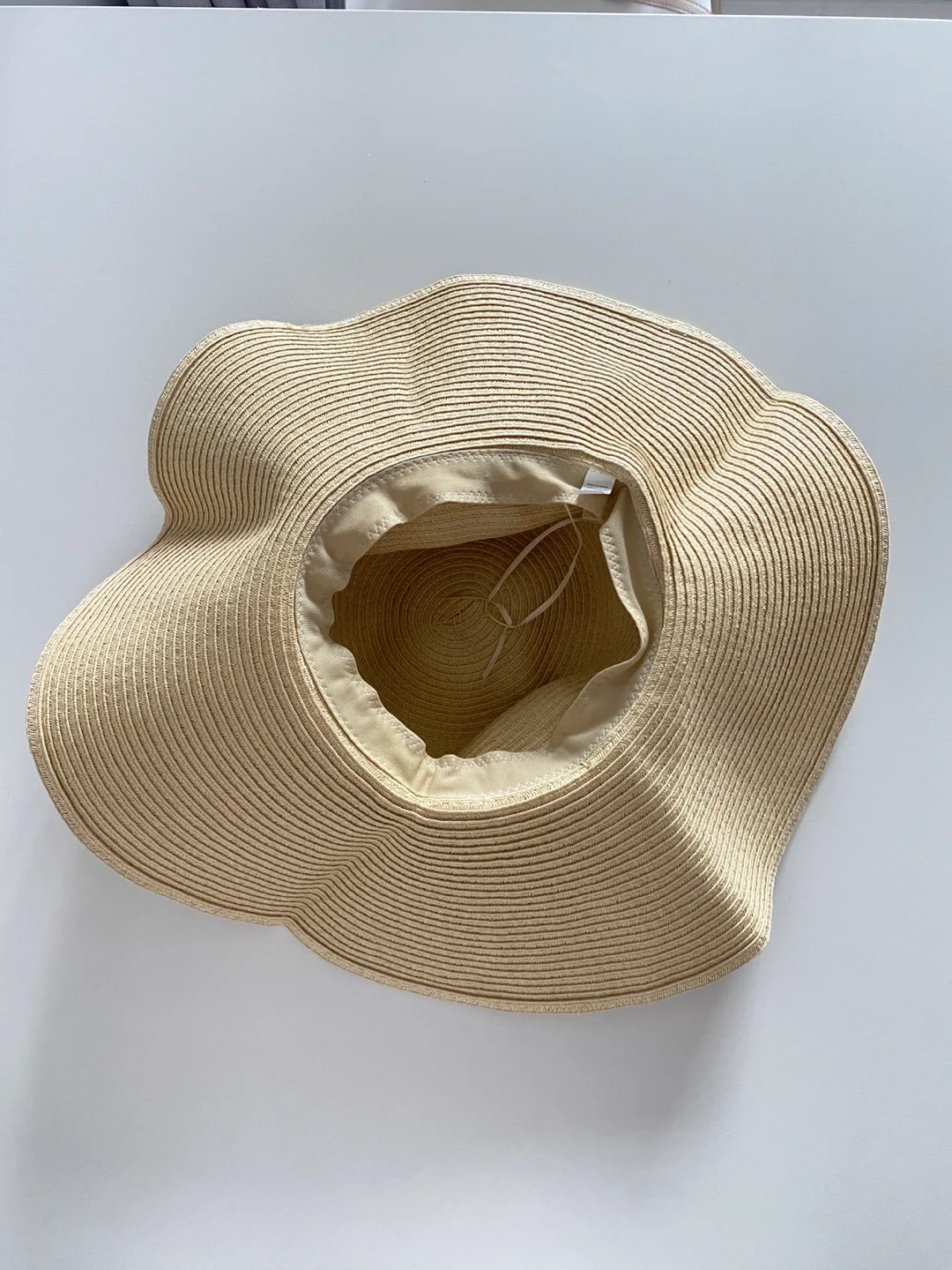 Brand NEW Straw Hat image indicator(2)