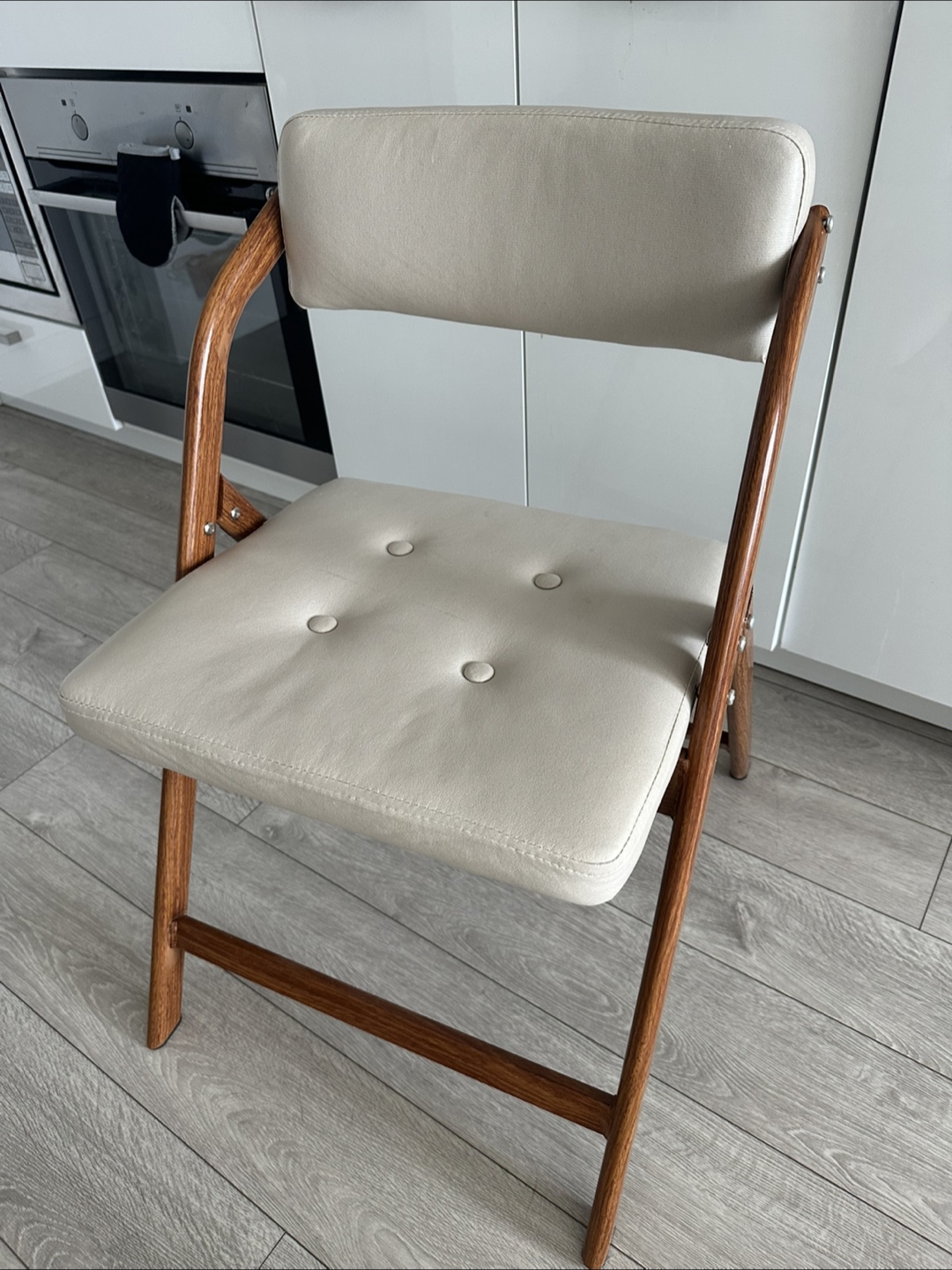 Padded folding chair