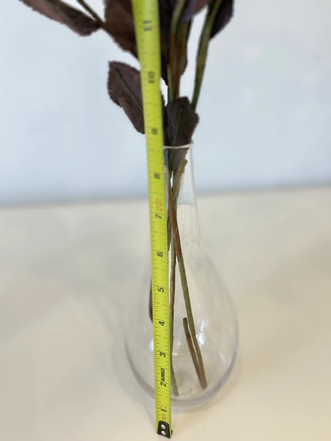 Artificial Rose Arrangement in Vase image indicator(3)