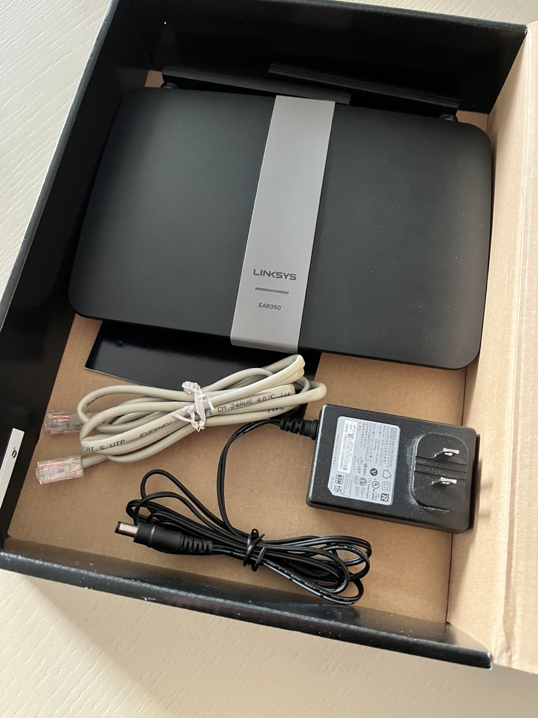 Linksys AC1200+ Dual Band Smart Wi-Fi Router - photo 2
