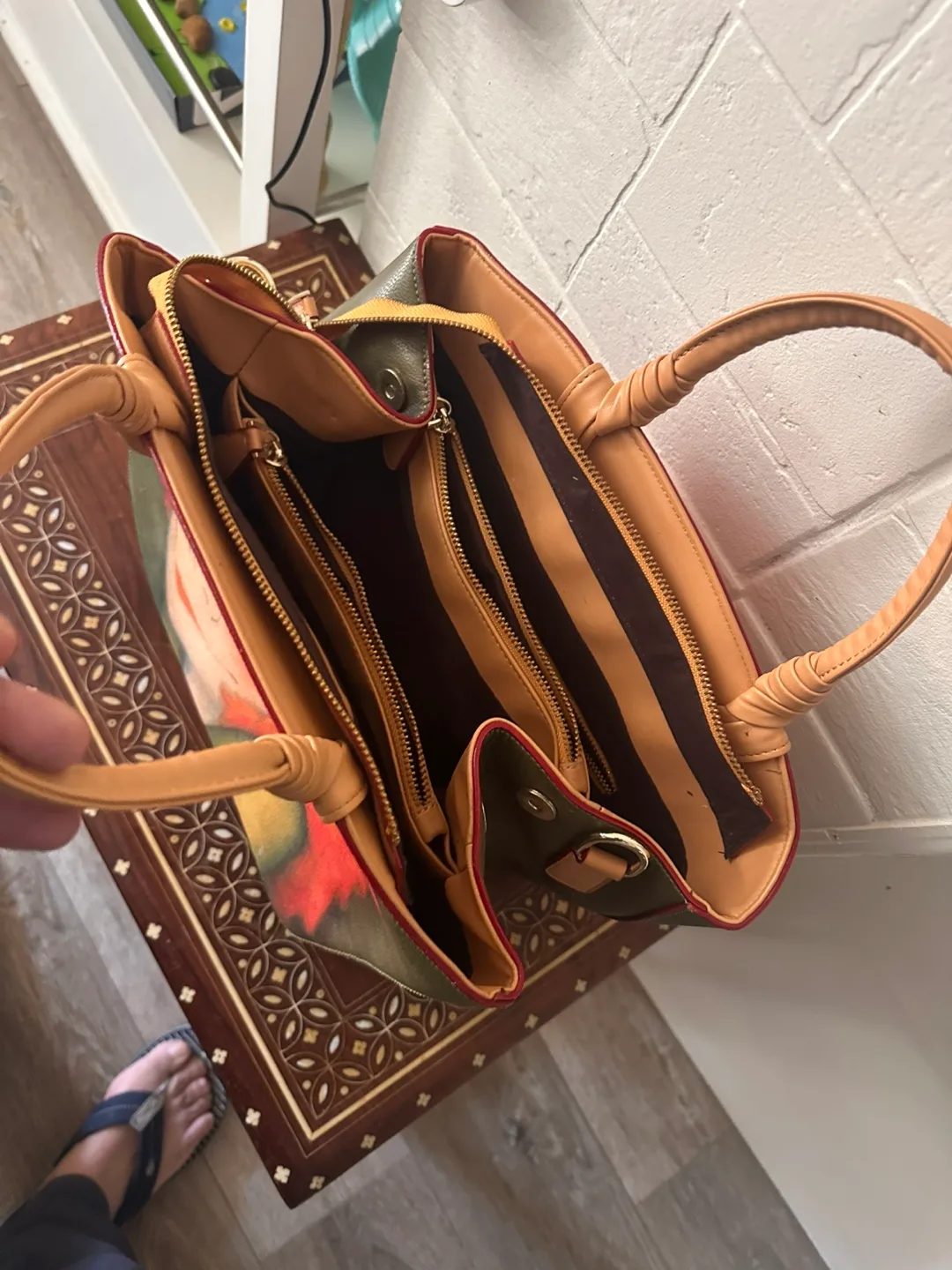 Braccialini Olive Green Leather Tote Bag image indicator(2)