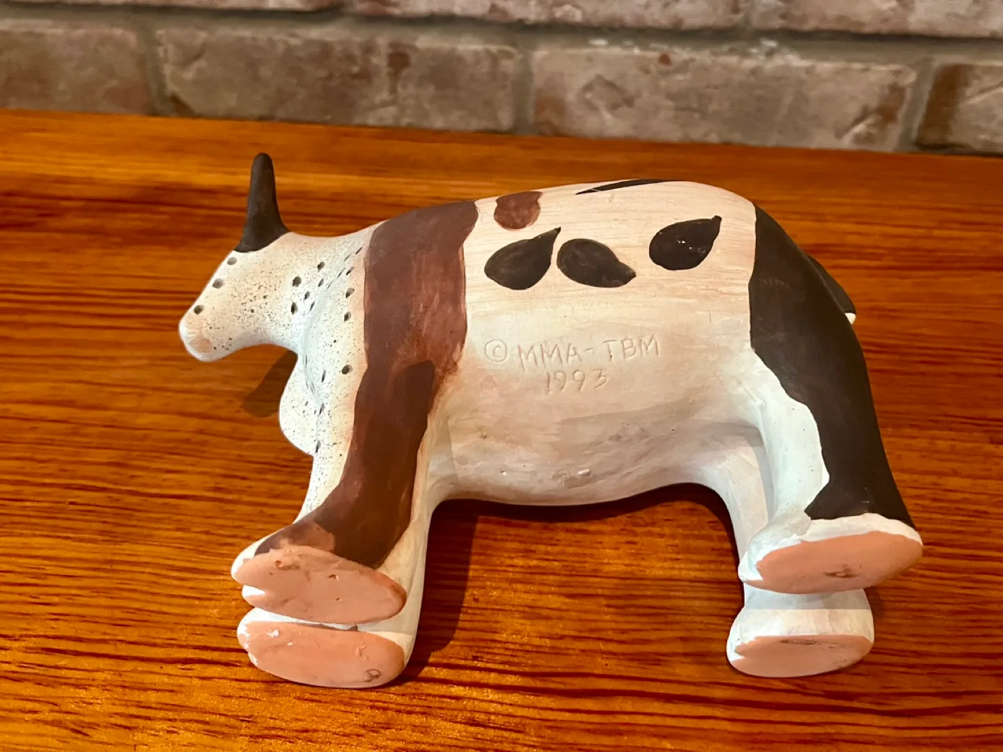 Metropolitan Museum of Art Acoma Pueblo Pottery Cow Effigy image indicator(7)