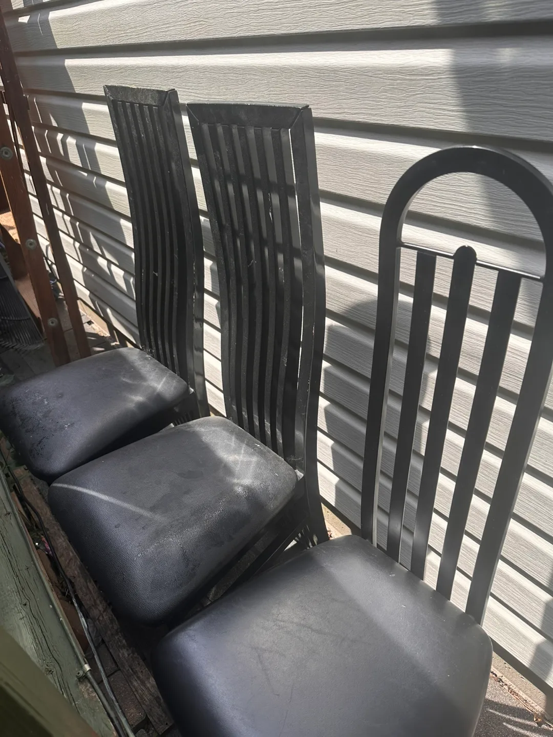 Set of 3 Black Metal Outdoor Chairs thumbnail