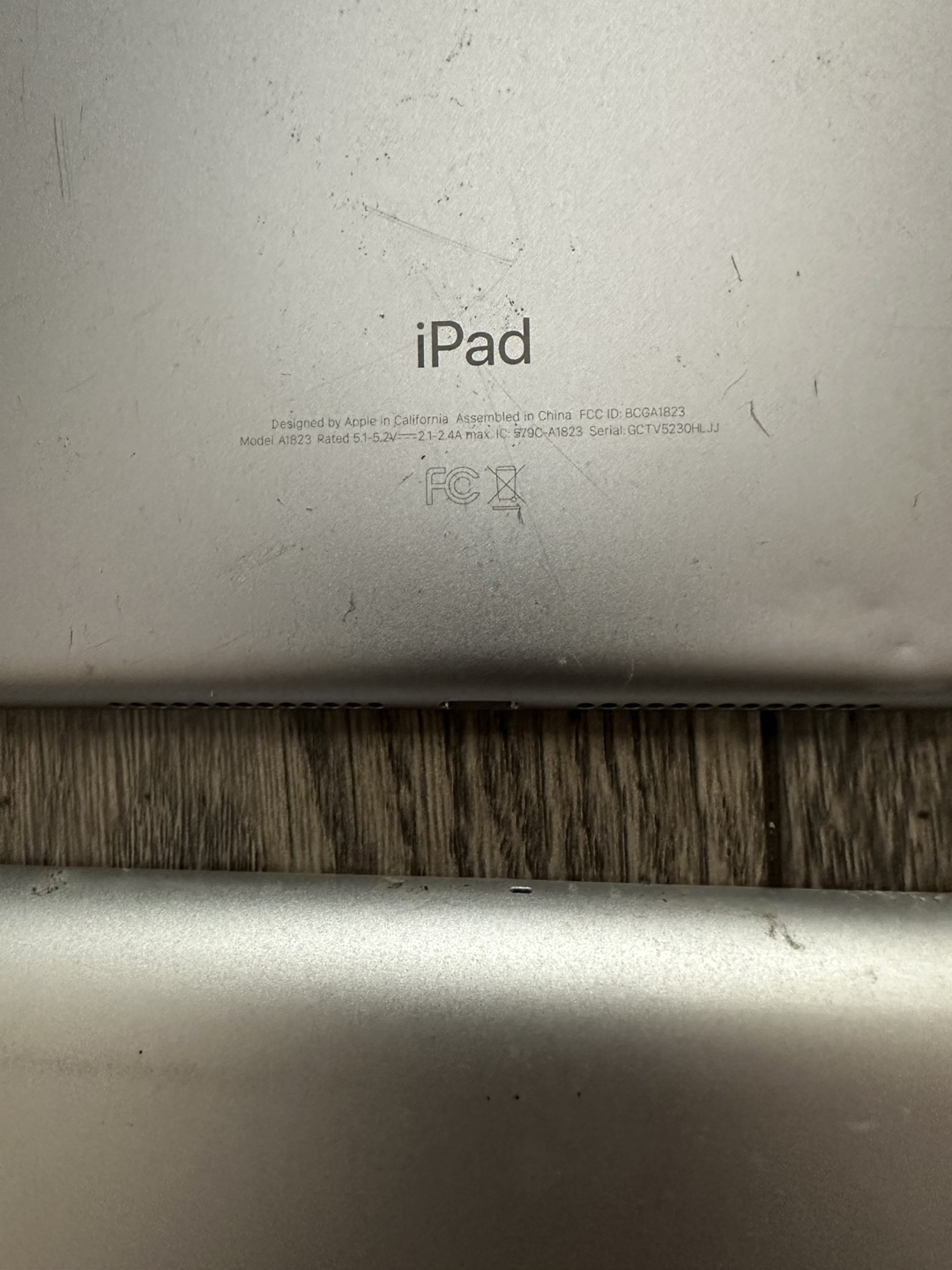 Mixed Lot of Apple iPads & iPhones - For Parts - photo 3