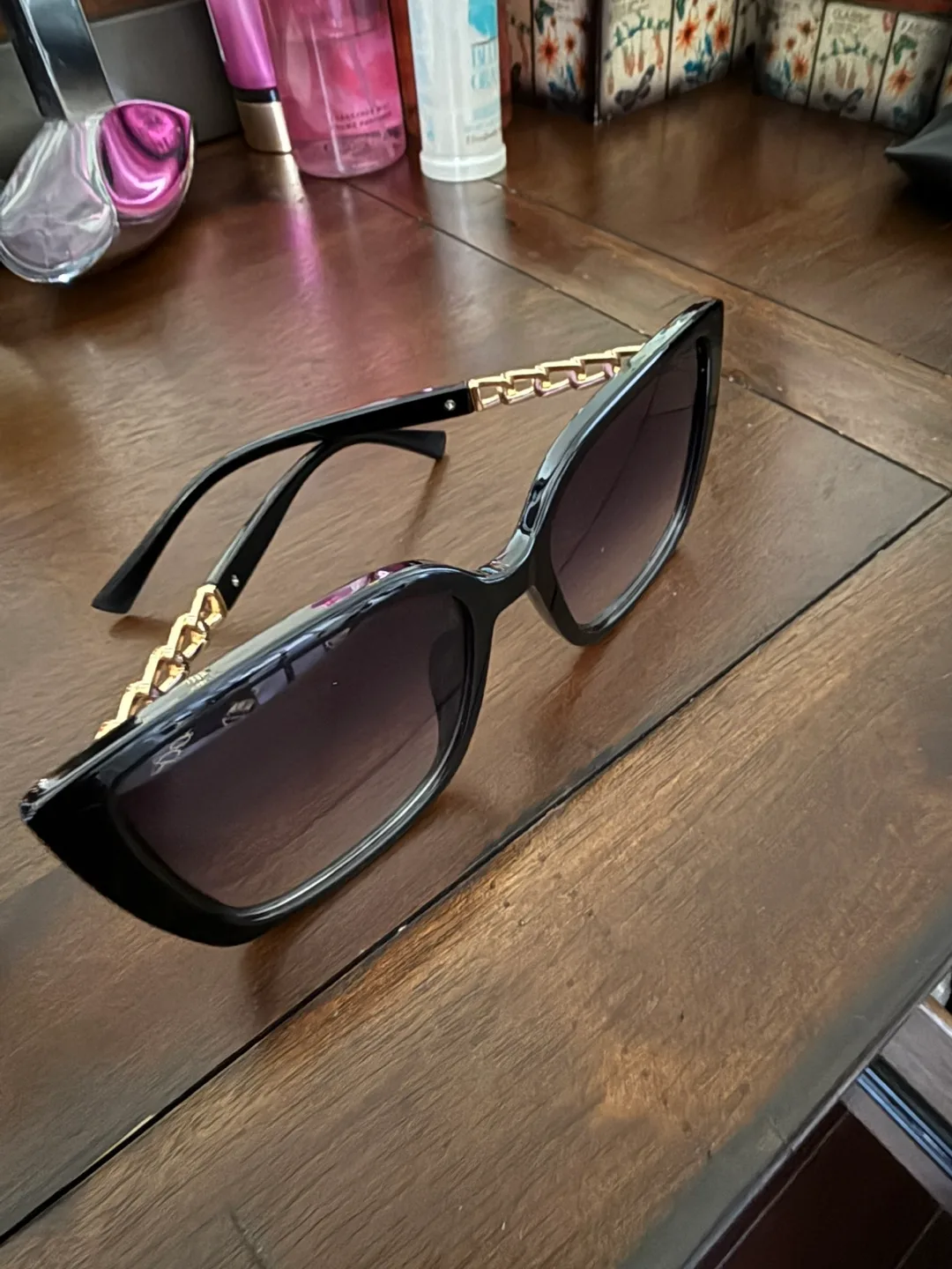 Sunglasses image indicator(4)