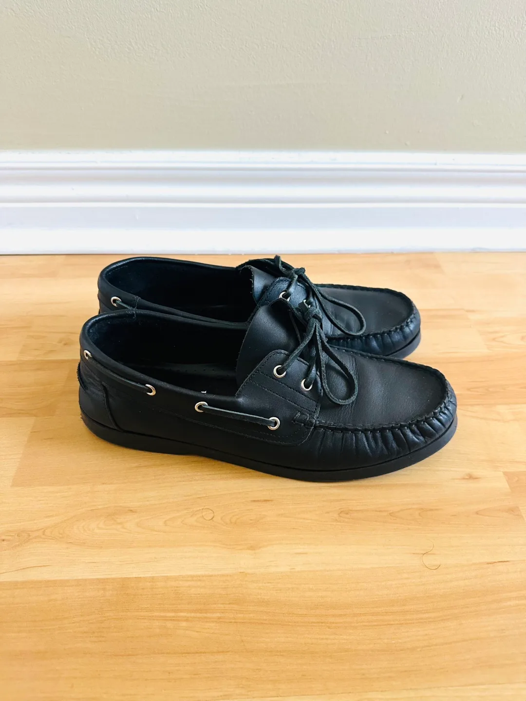 Black Leather Boat Shoes - Size US 8.5 thumbnail