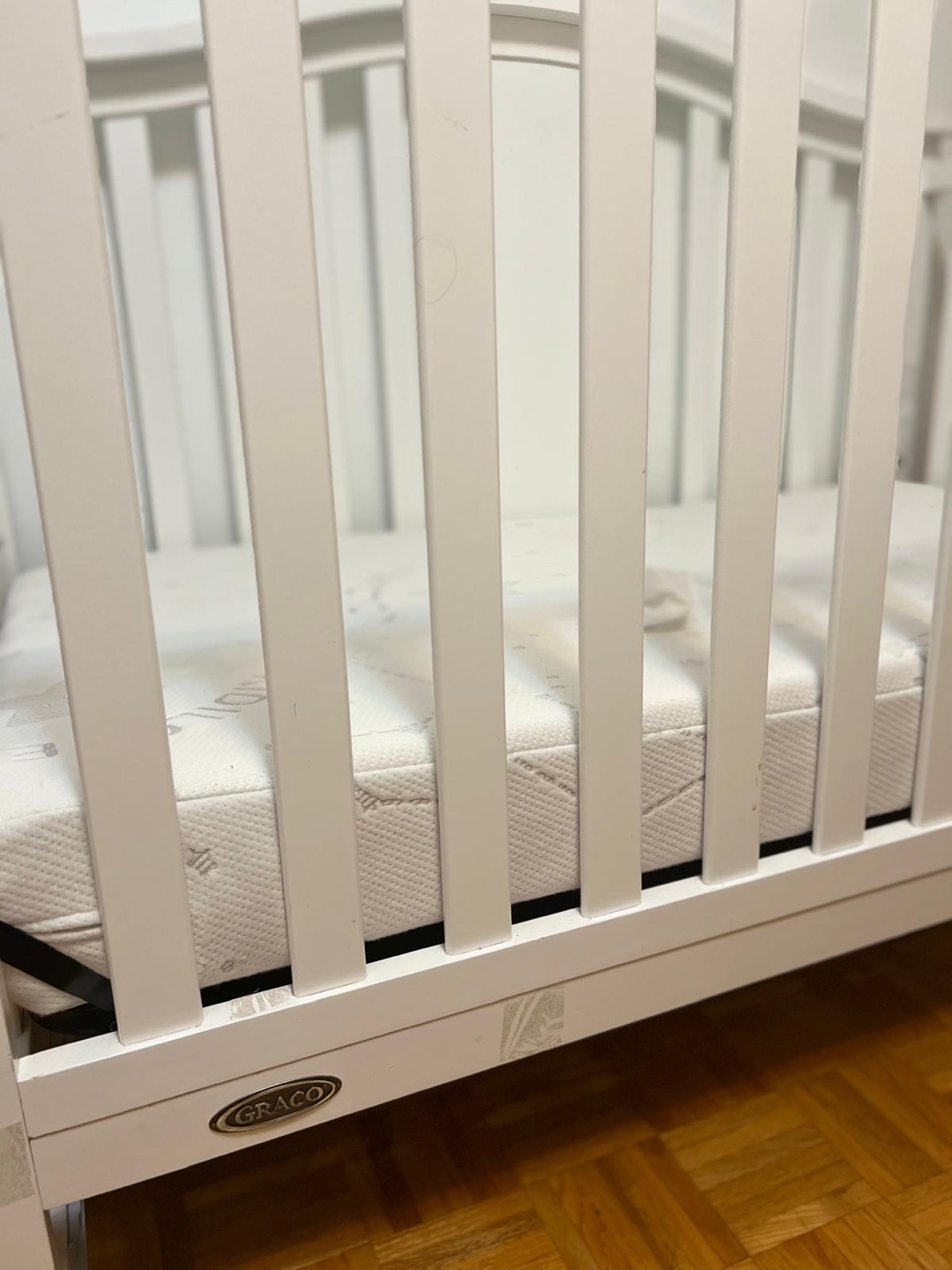 Crib with Mattress