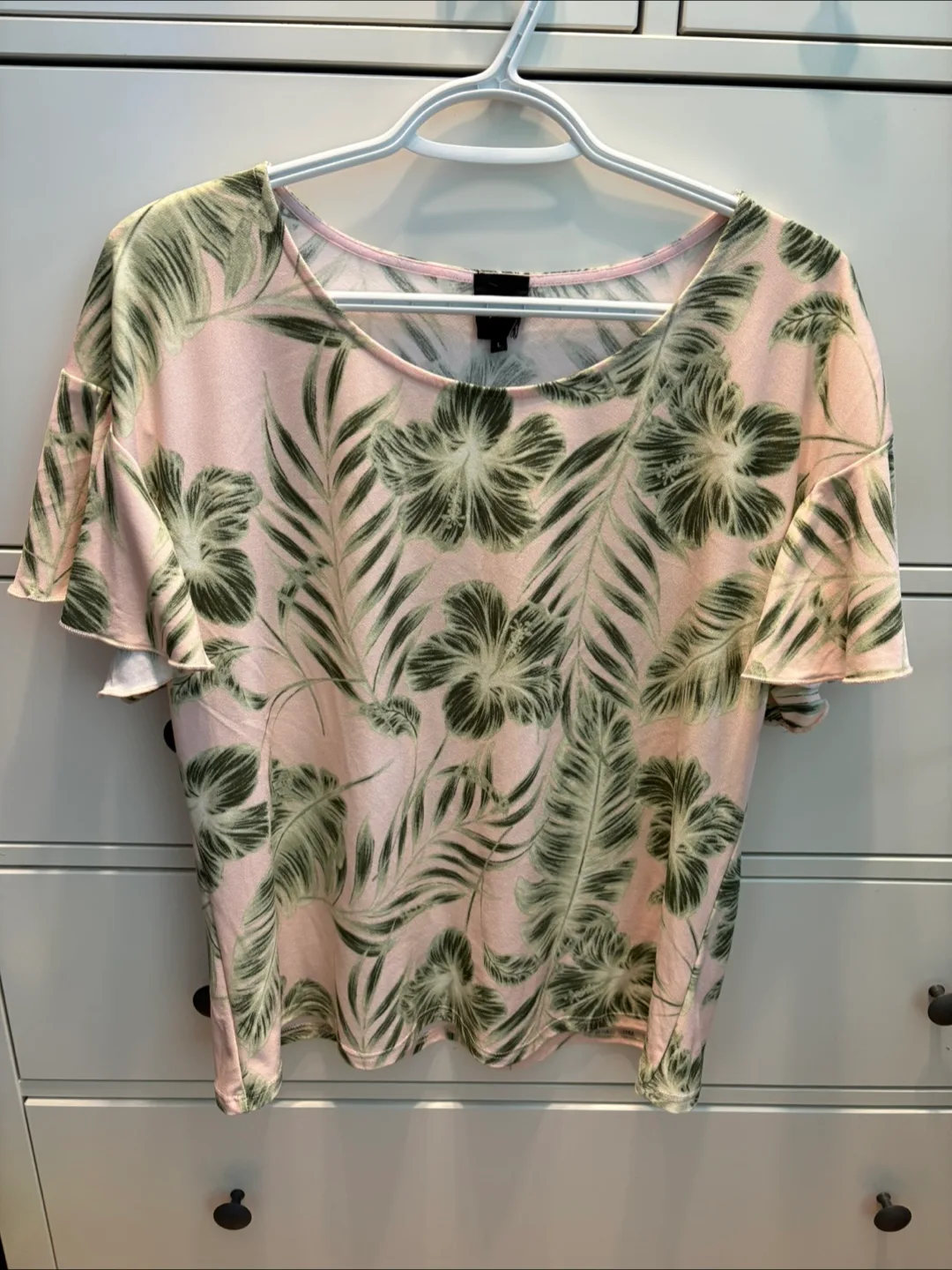 Women’s Top Size Large thumbnail