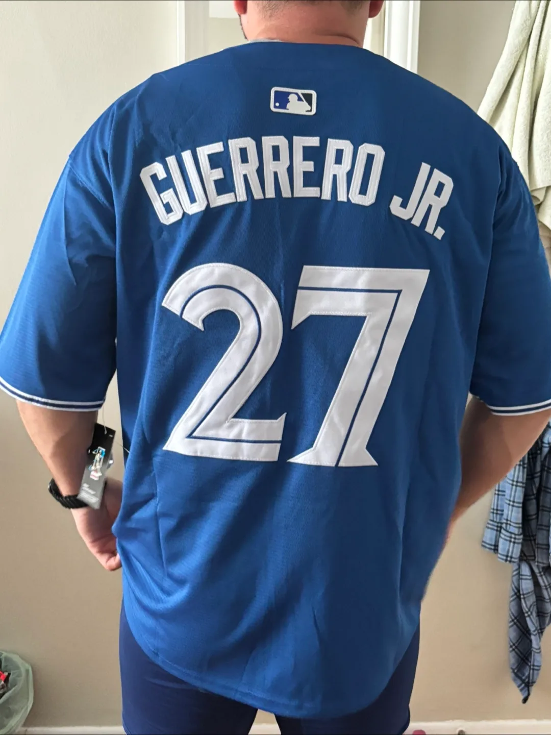 Blue Jays Guerrero Jr. #27 Jersey. Men’s large. image indicator(2)
