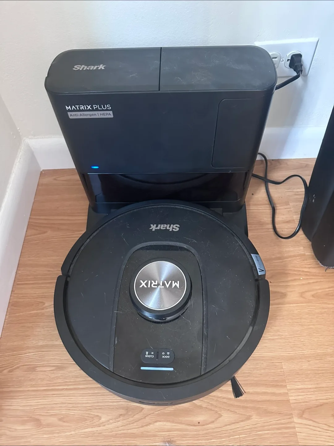 Shark Matrix Plus Self-Empty Robot Vacuum thumbnail
