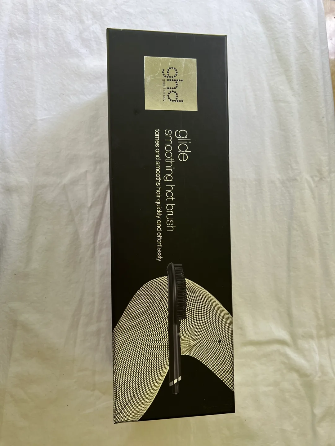 GHD Glide Smoothing Hot Brush - Like New! thumbnail