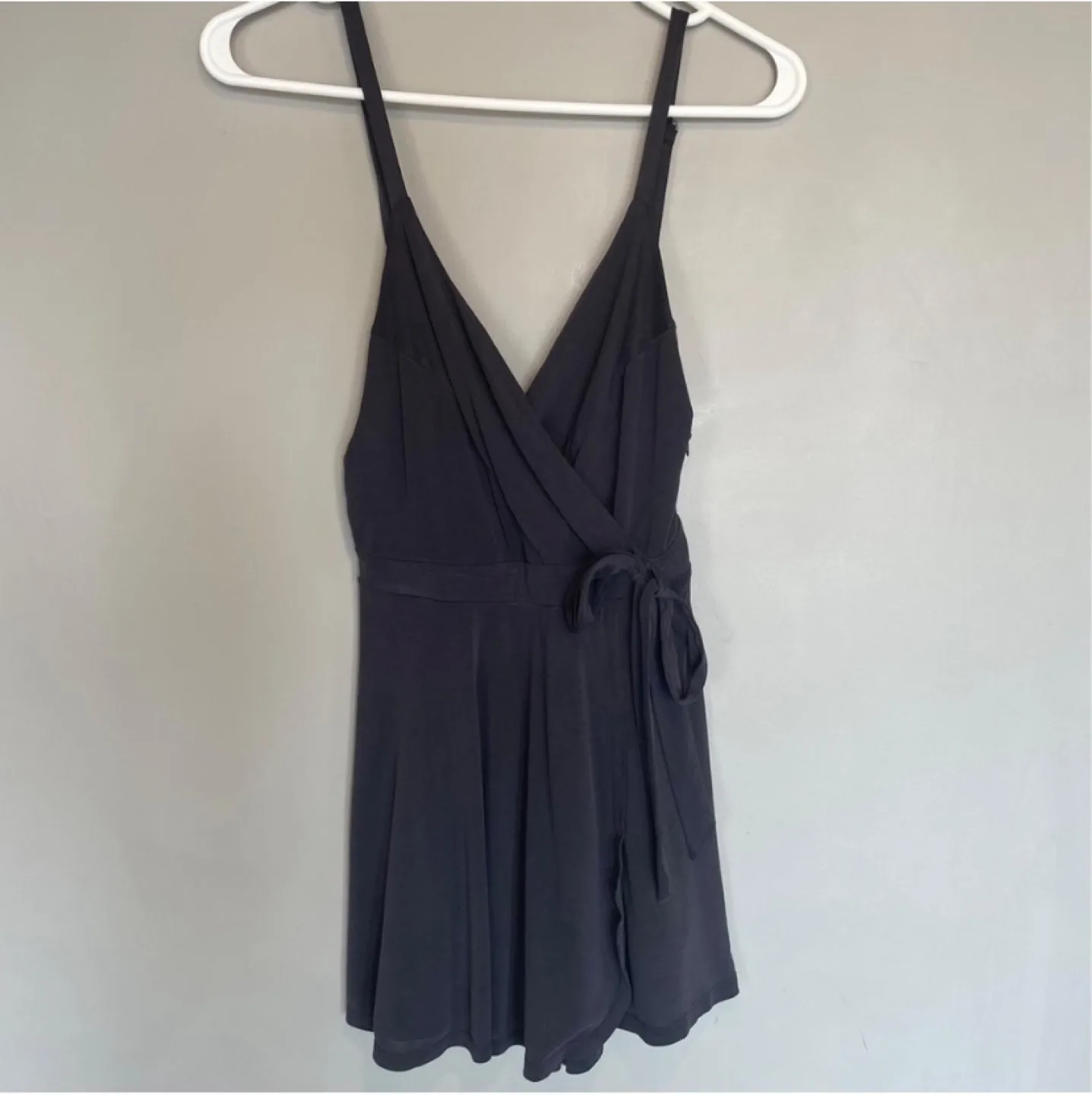 Kimchi Blue Veruca Skorted Wrap Romper Charcoal Grey sz Small image indicator(3)
